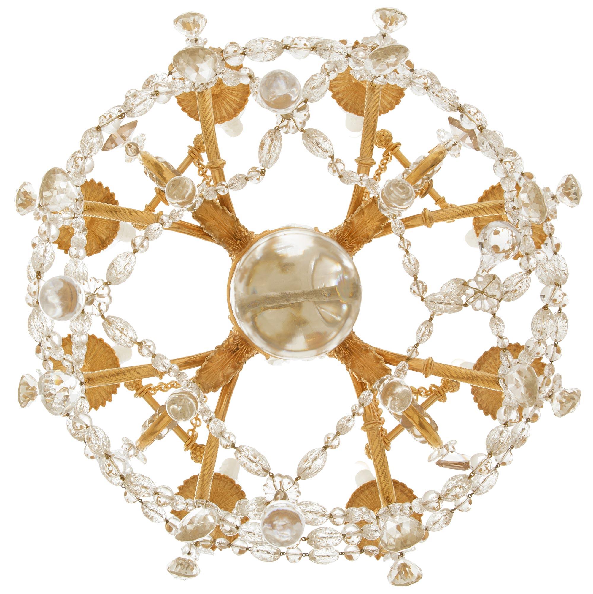 Lampadario francese della metà del XIX secolo in Ormolu, Baccarat e cristallo di rocca in vendita 4