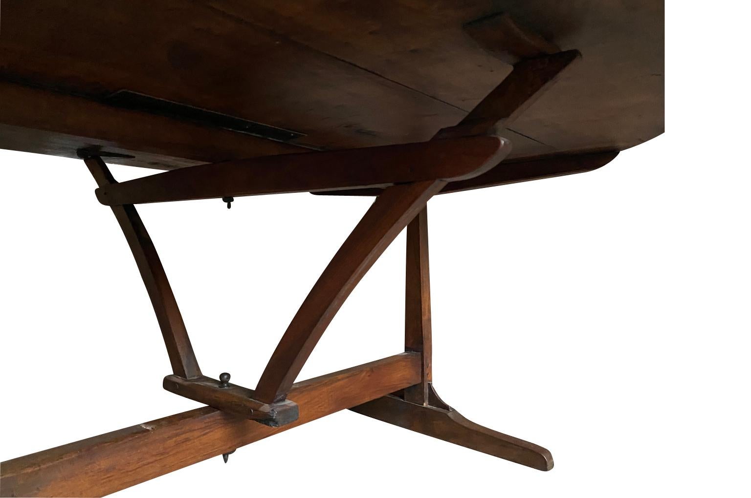 French Mid-19th Century Oval Wine Tasting Table For Sale 2