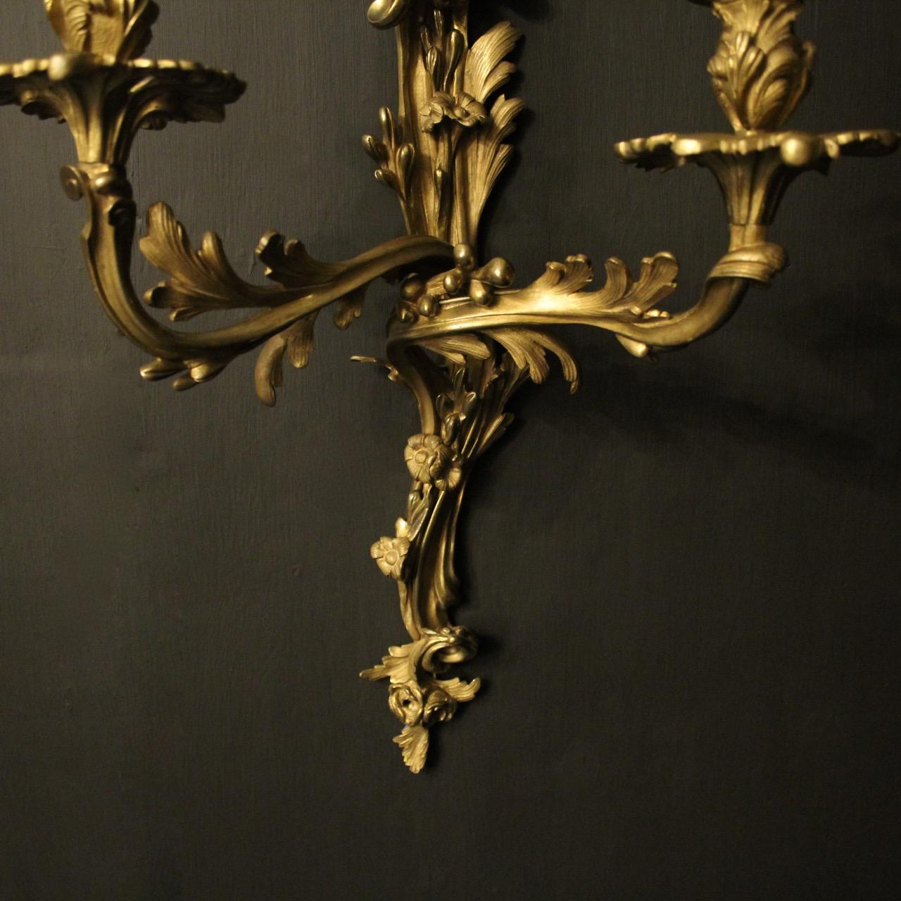 Gilt French Mid-19th Century Pair of Gilded Bronze Antique Wall Sconces