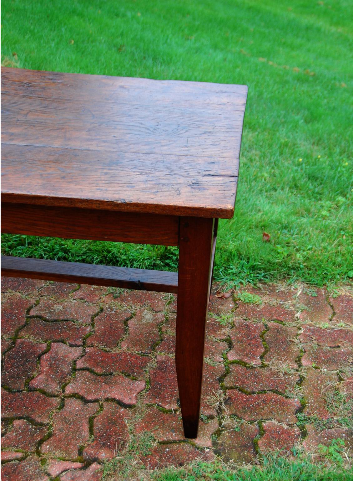 French Mid 19th Century Provincial Farmhouse Table in Oak and Chestnut In Good Condition In Wells, ME