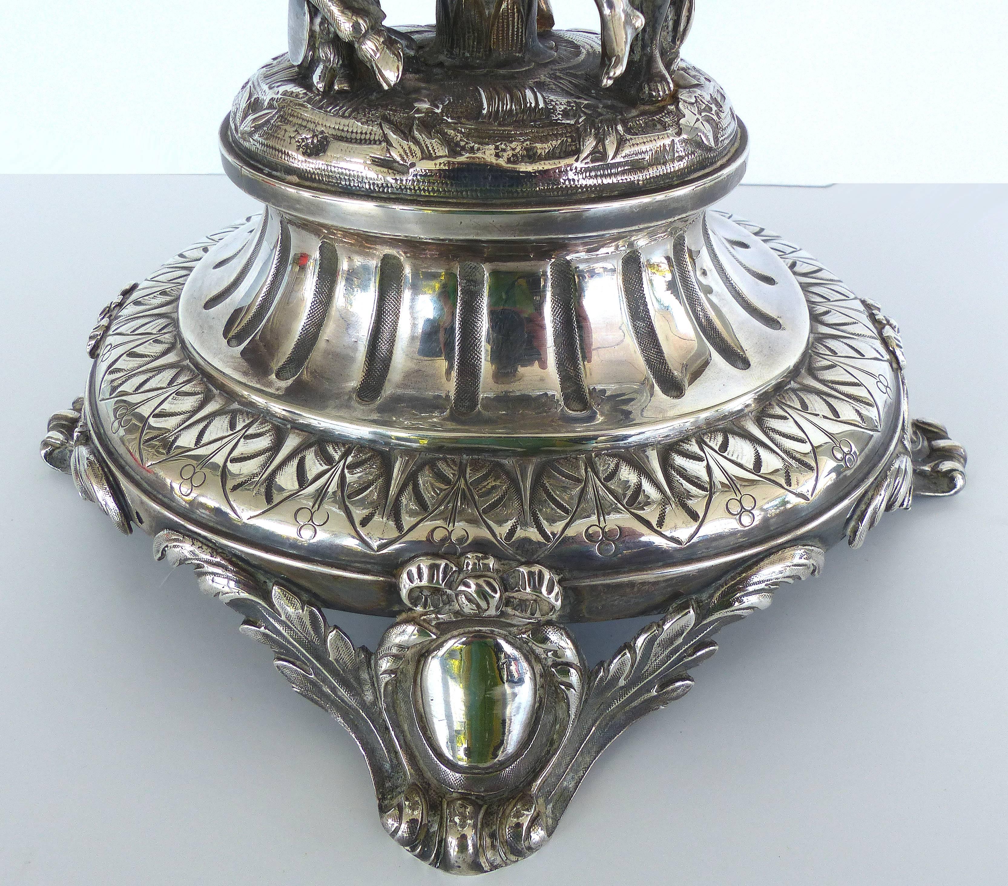 French Mid-19th Century Sterling Silver Centrepiece In Good Condition In Miami, FL