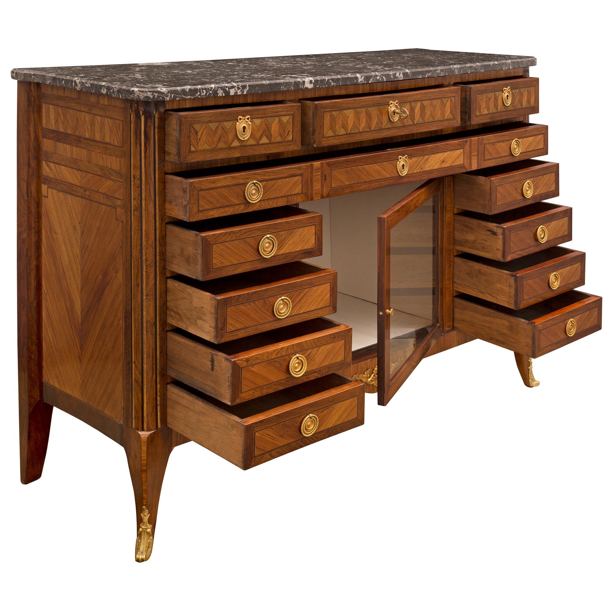 Vitrina a buffet di transizione francese della metà del XIX secolo, circa 1840 In condizioni buone in vendita a West Palm Beach, FL