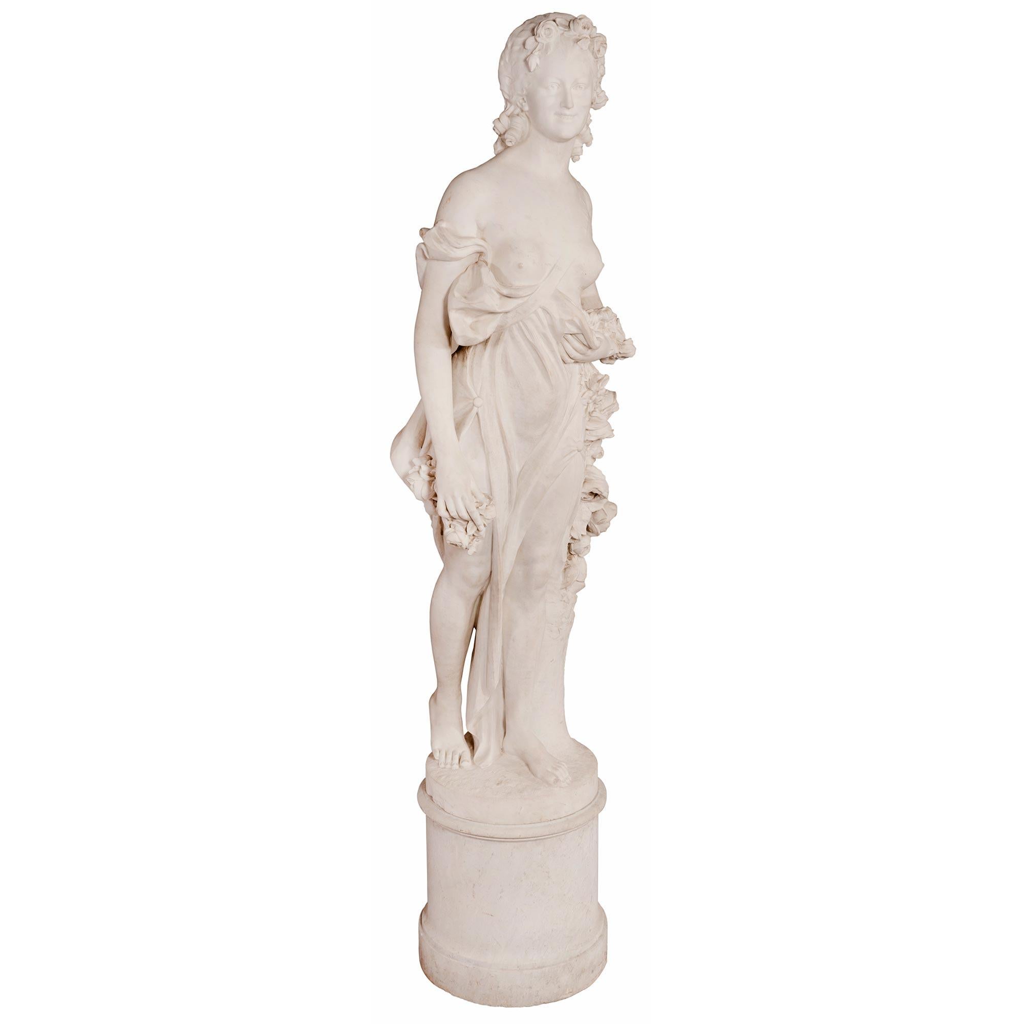French Mid-19th Century White Carrara Marble Statue In Good Condition For Sale In West Palm Beach, FL