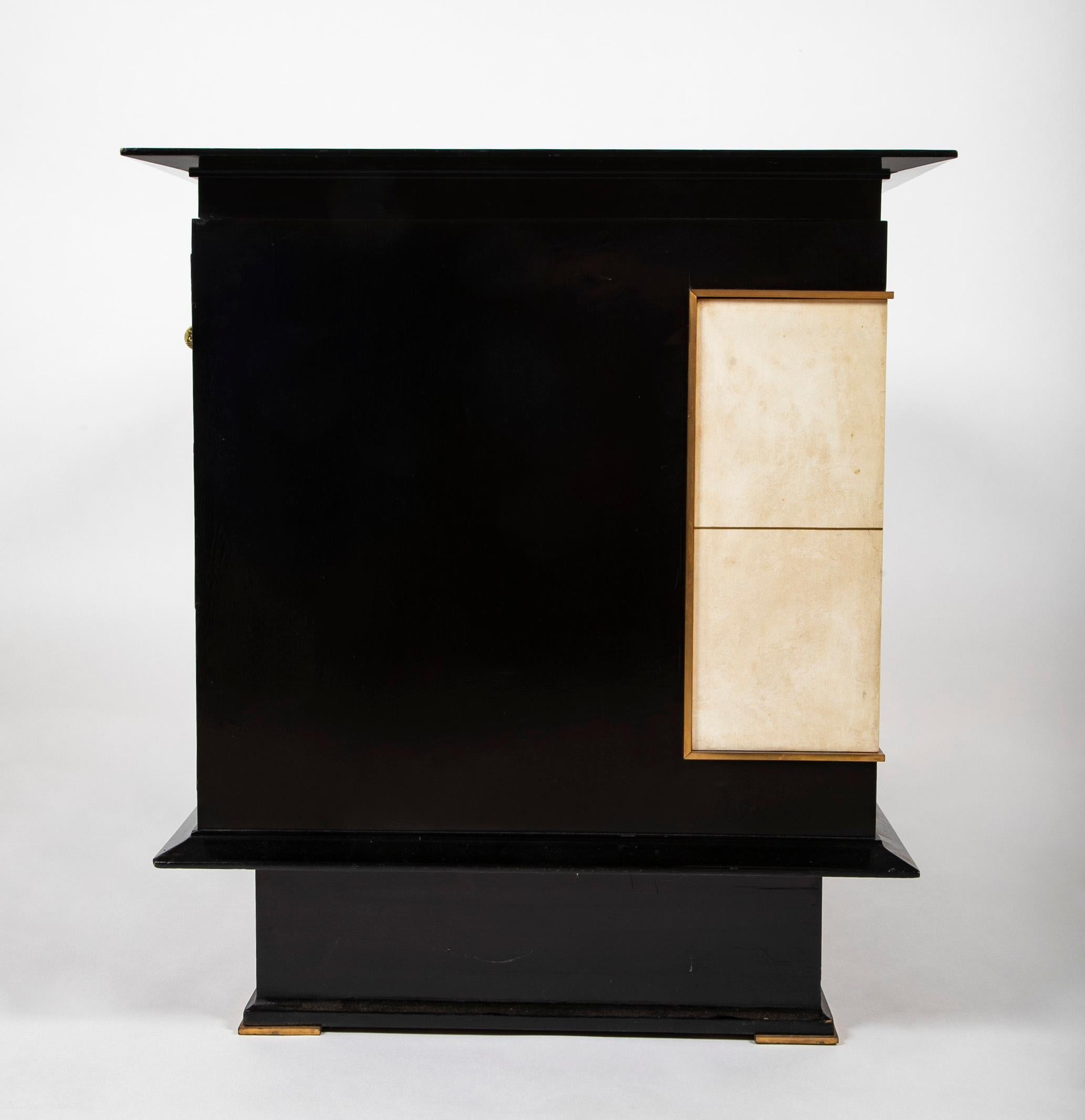 French Mid-20th Century Black Lacquer and Parchment Desk with Bronze Mounts 4