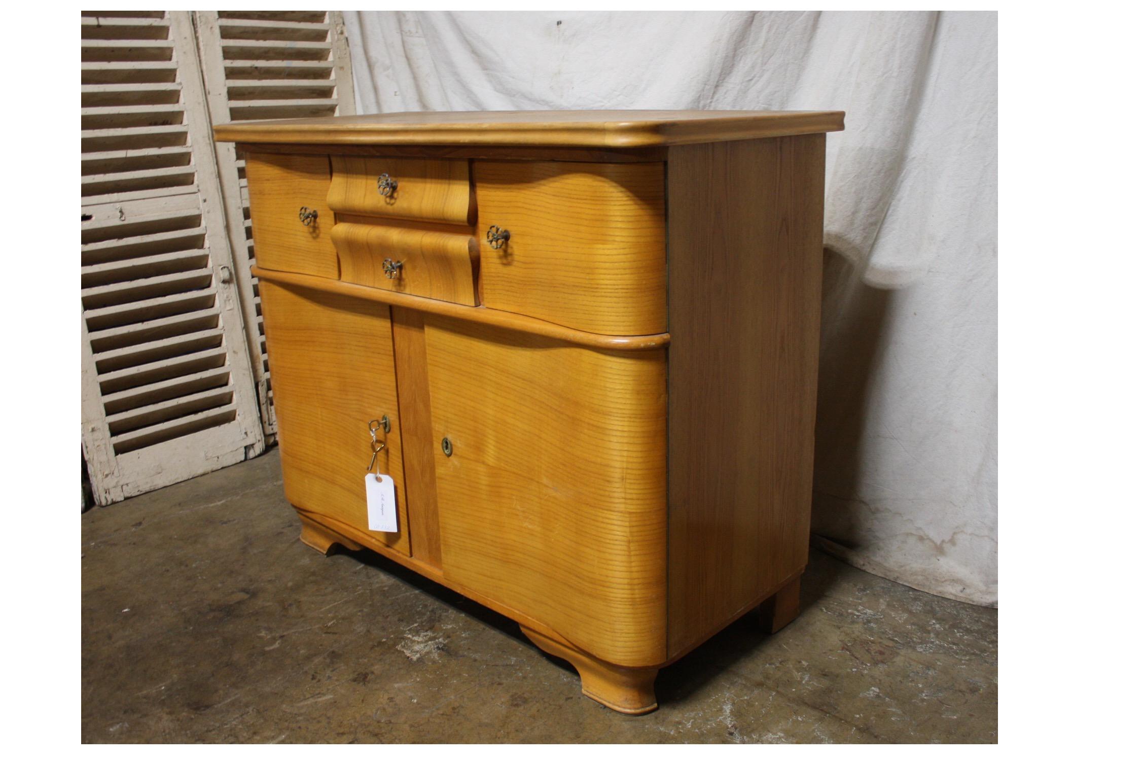French Mid-20th Century Buffet For Sale 6