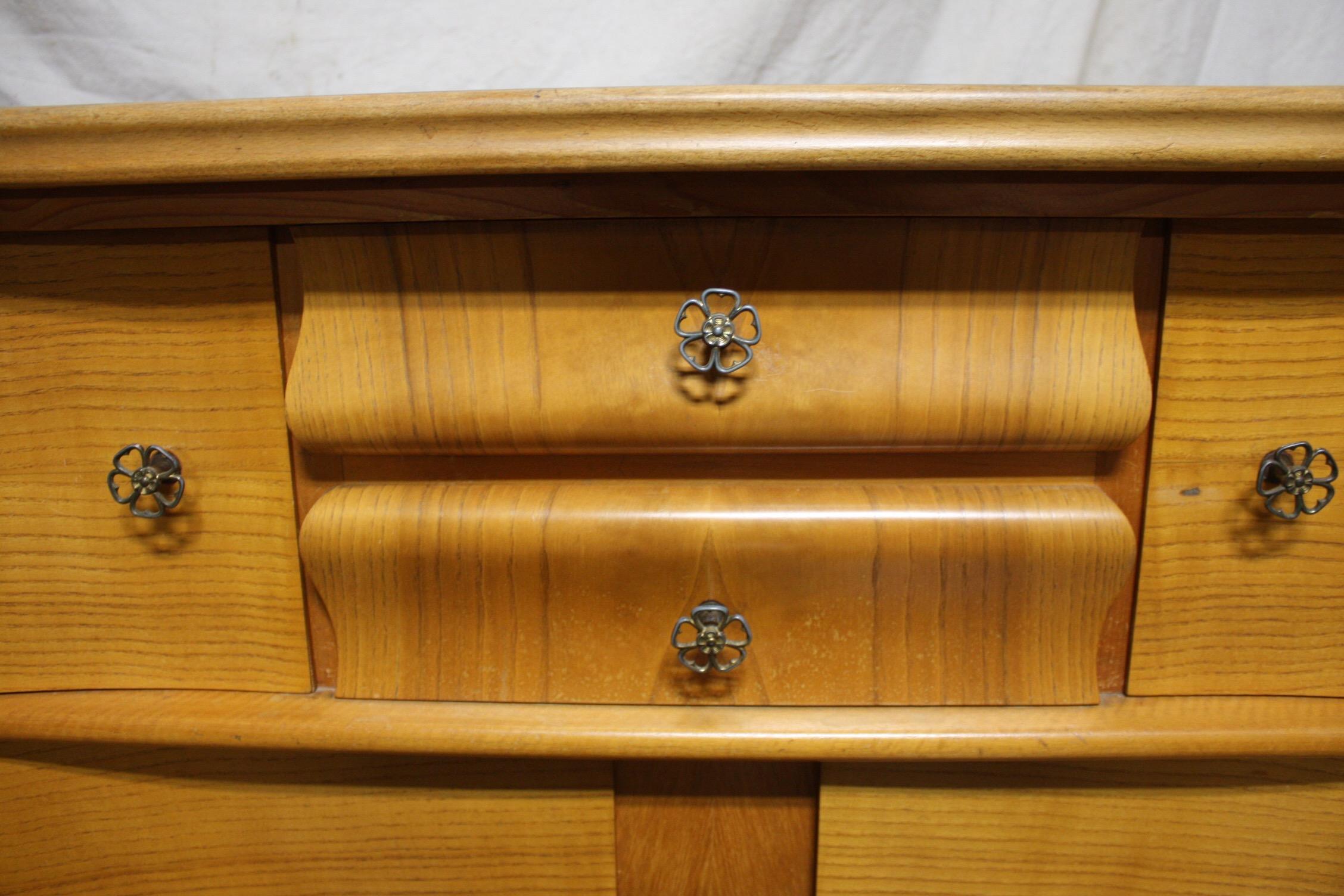 French Mid-20th Century Buffet For Sale 3