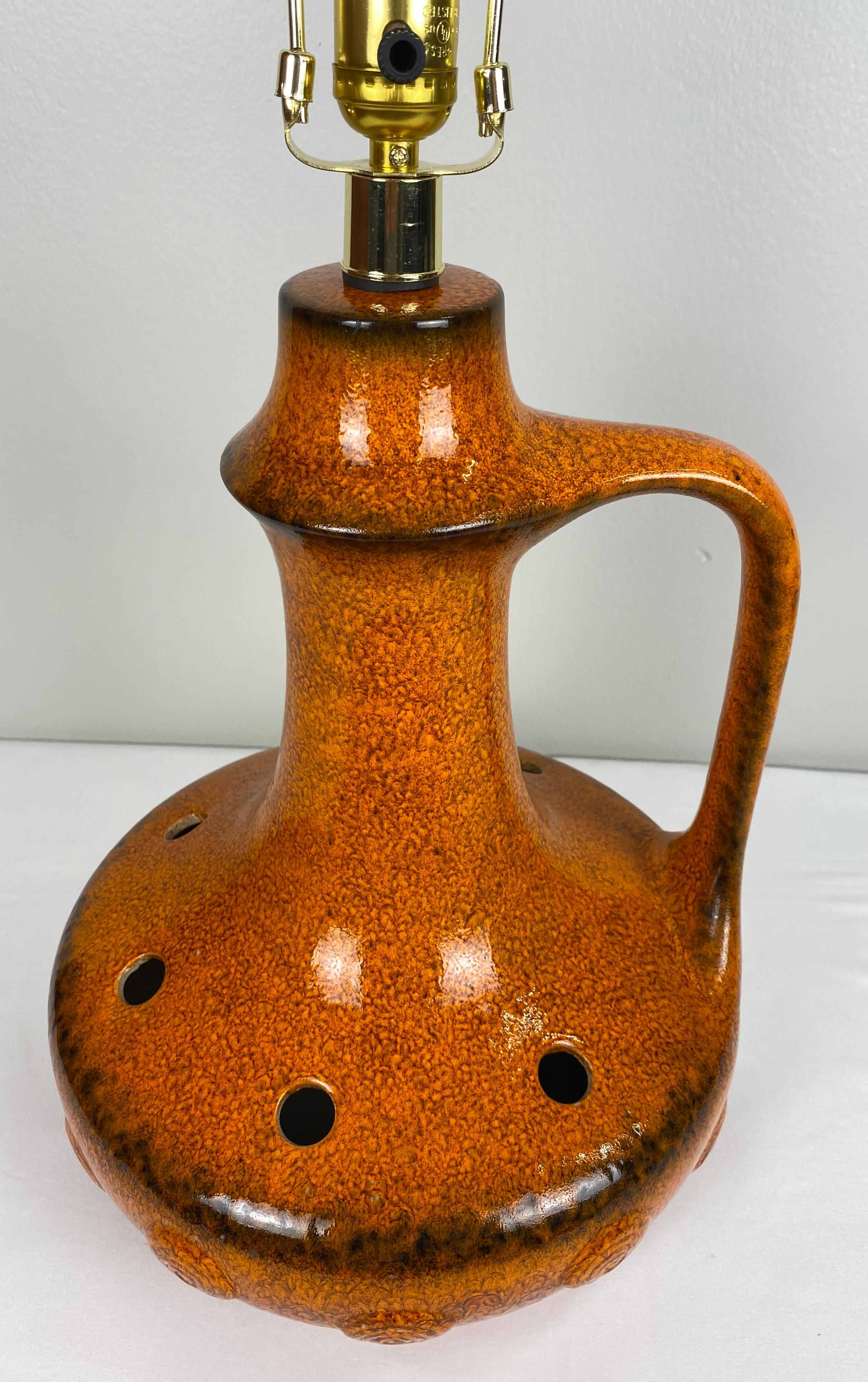 French Mid-Century Ceramic Table Lamp Orange For Sale 1