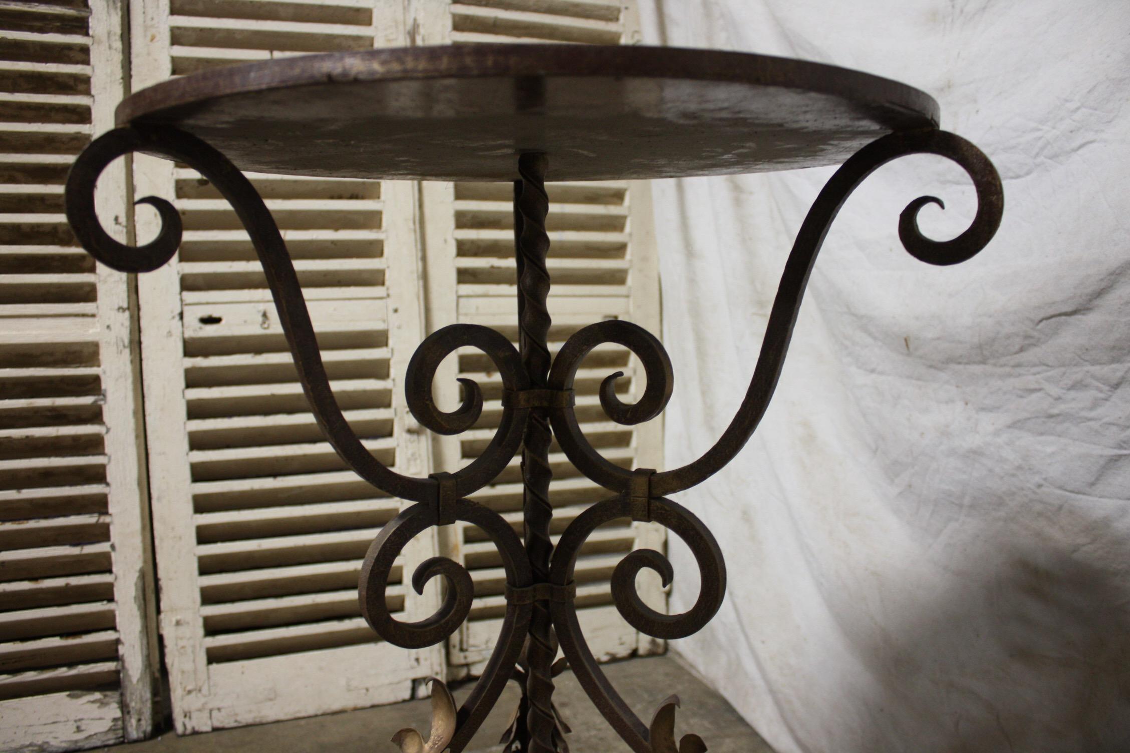 French, Mid-20th Century Iron Gueridon For Sale 3