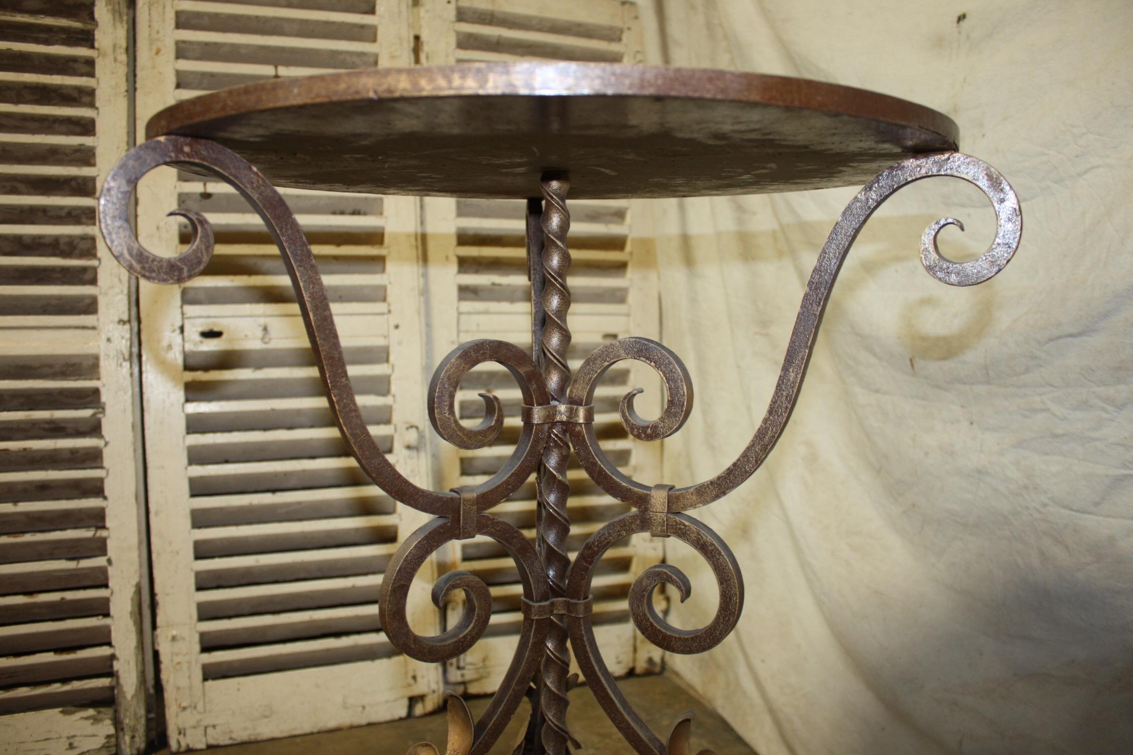 French, Mid-20th Century Iron Gueridon For Sale 4