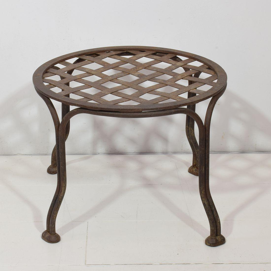 French Mid-20th Century Iron Stool or Tabouret For Sale 2