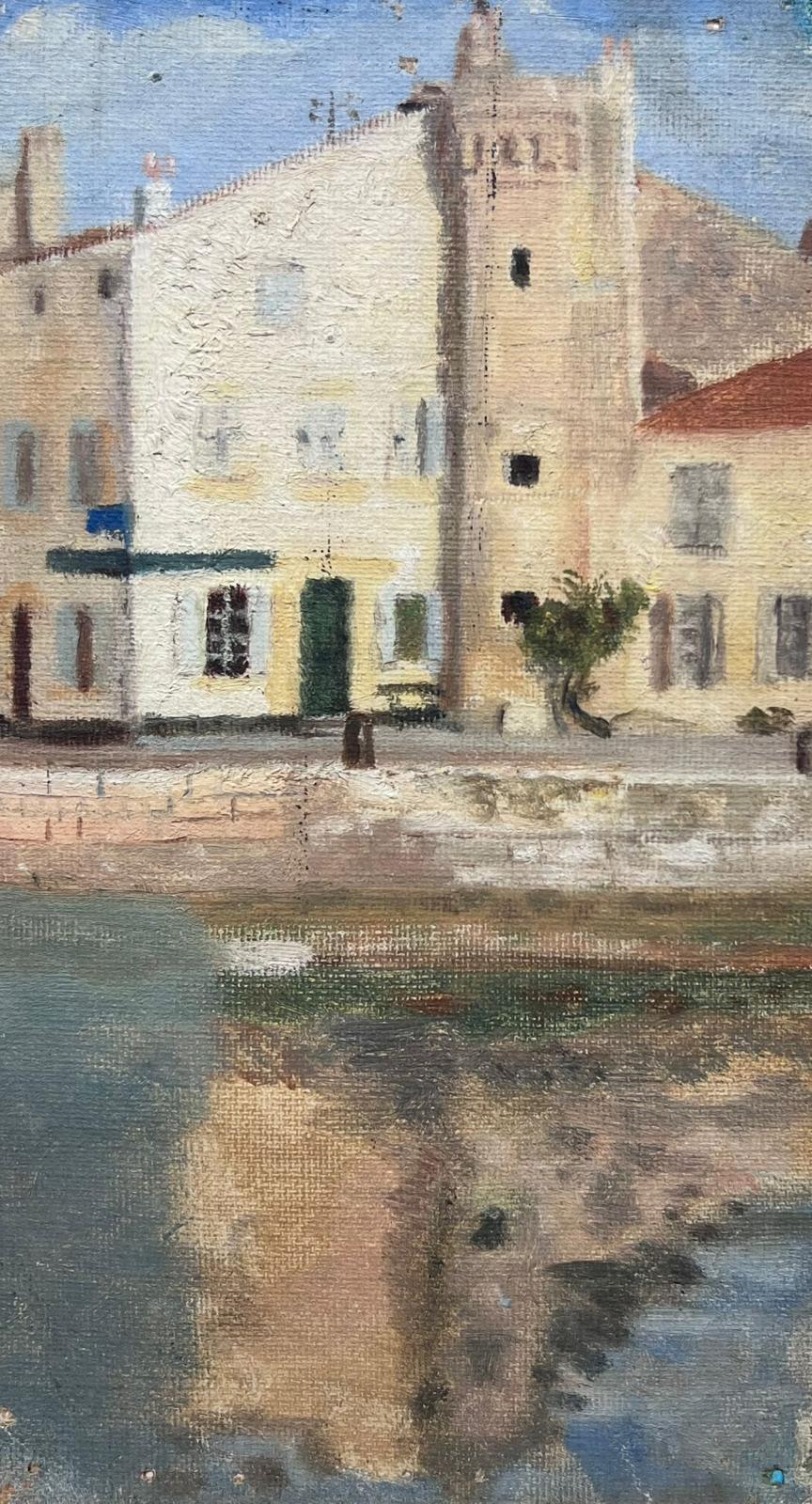 Pintura al óleo impresionista francesa de los años 50 Puerto de la ciudad vieja con casas - Painting de French Mid 20th Century