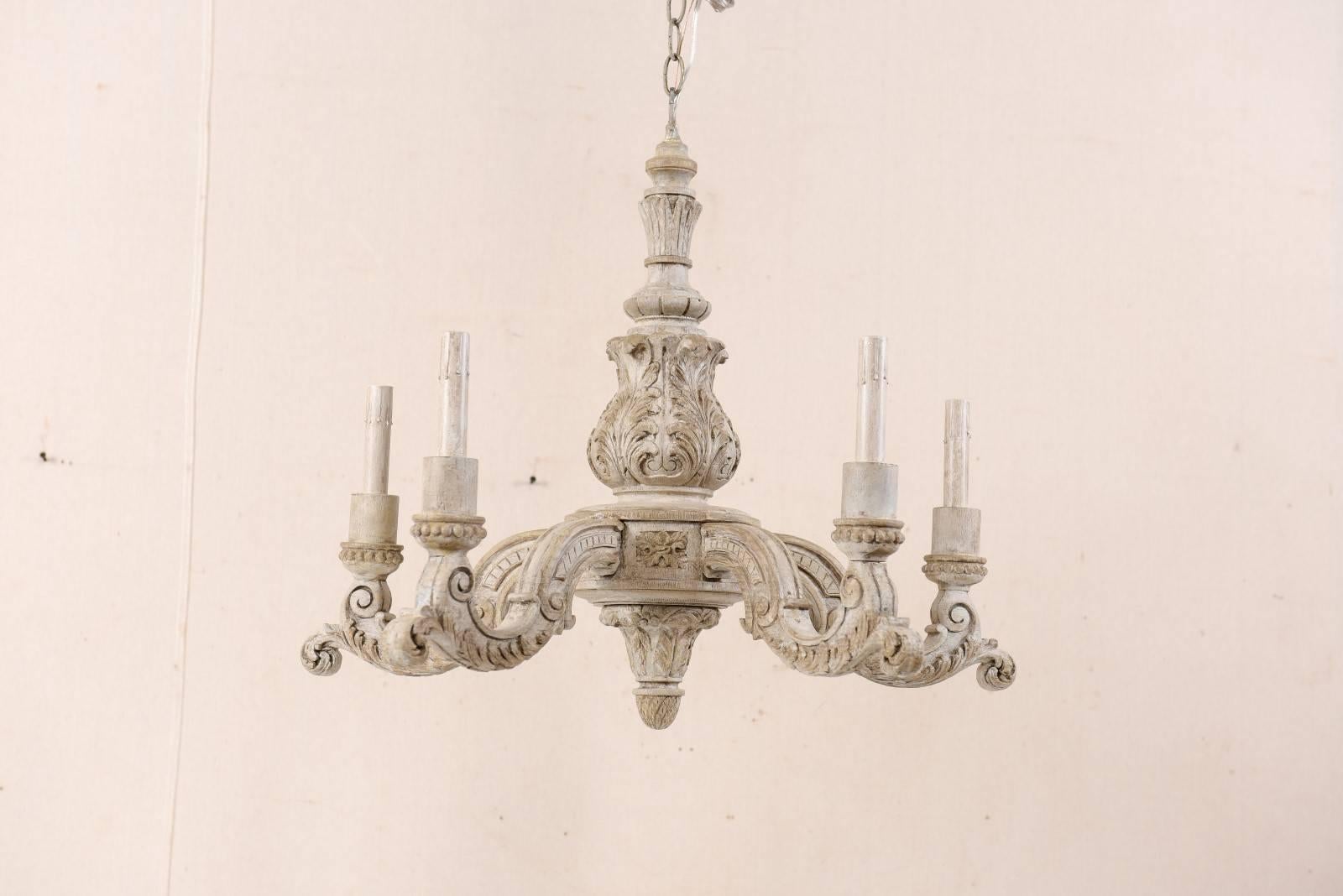French Mid-20th Century Richly Carved and Painted Wood Chandelier in Soft Cream In Good Condition In Atlanta, GA