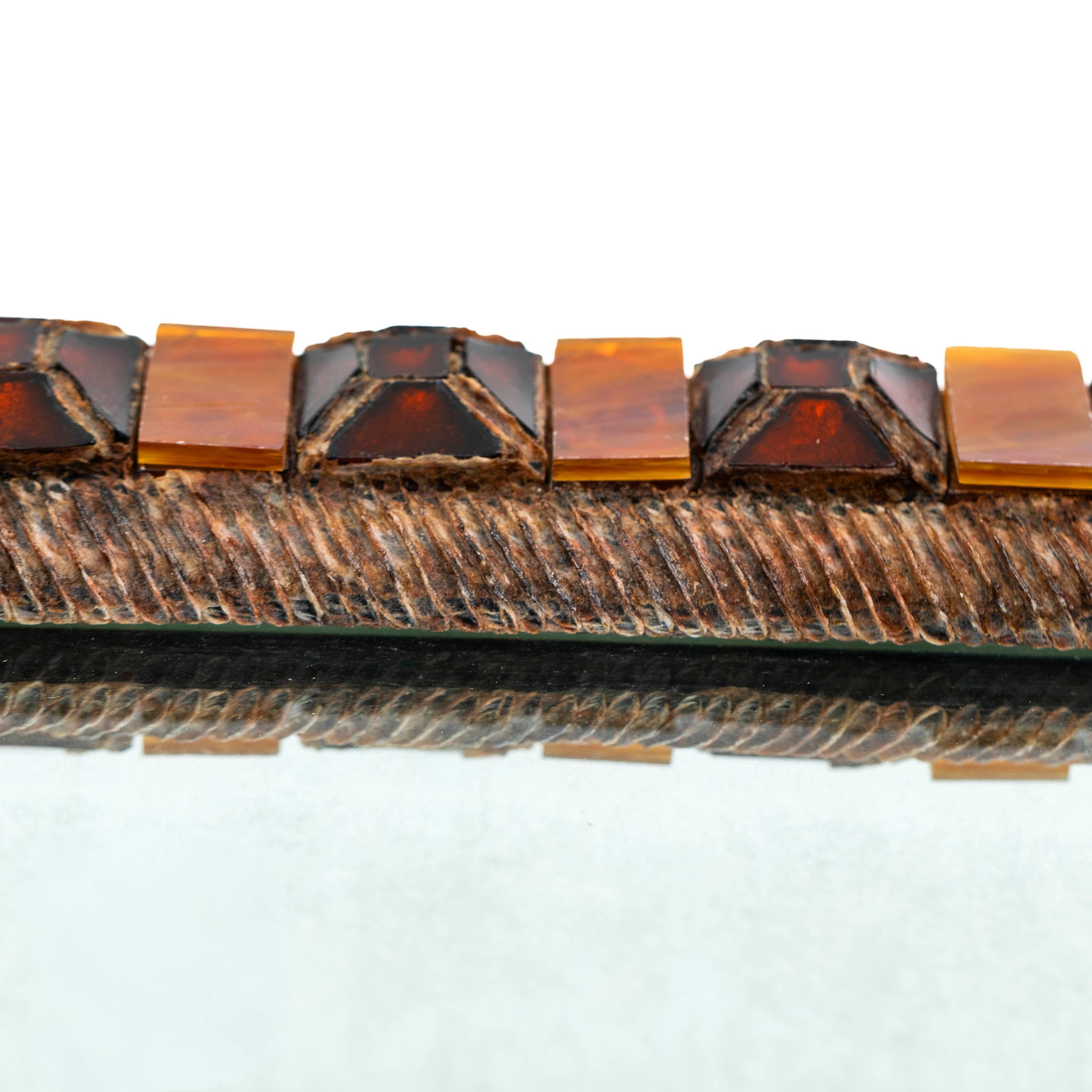 Miroir en résine et verre mosaïque dans le style de Line Vautrin années 1960 Bon état - En vente à Salzburg, AT