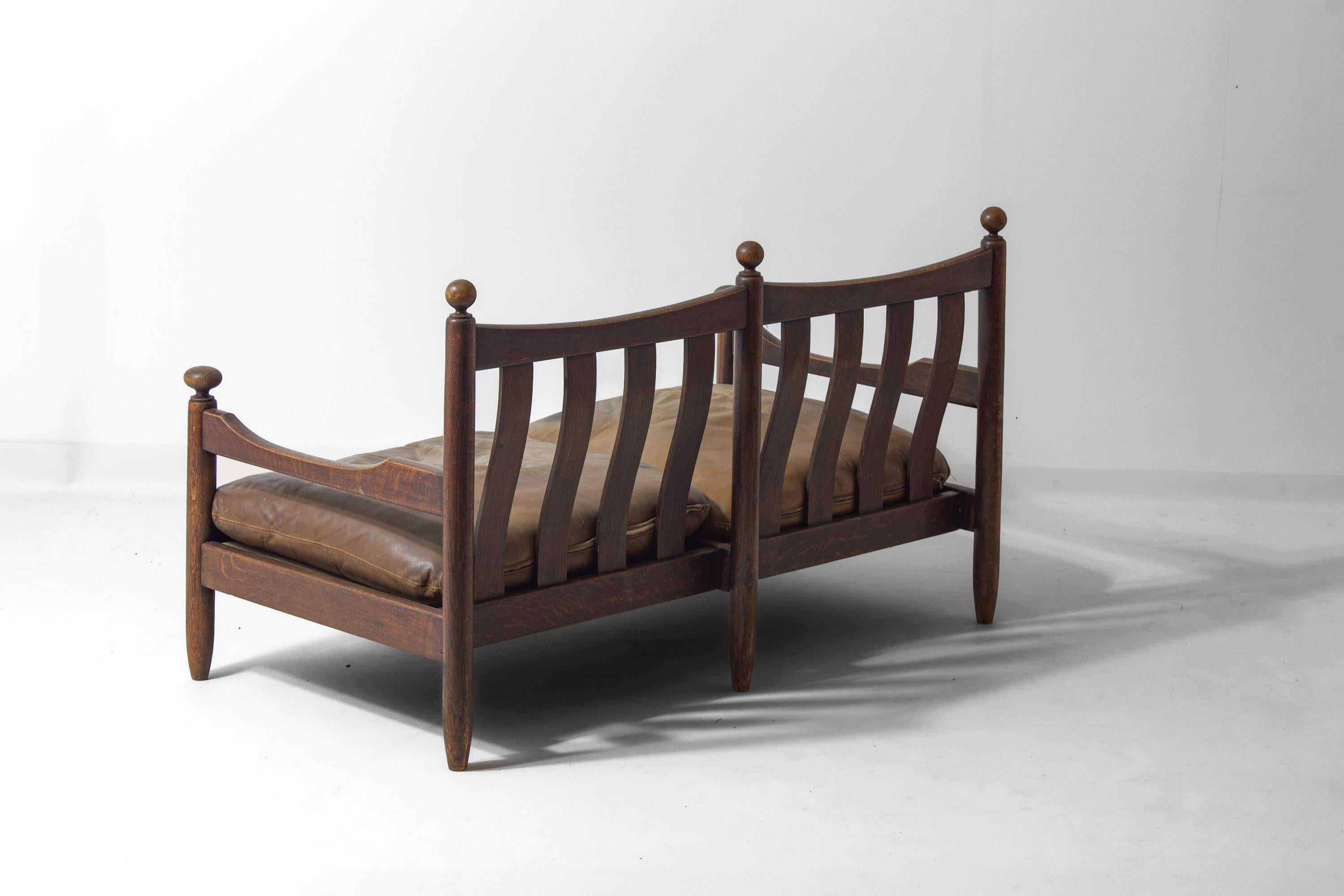 Poltrona francese a due posti della metà del secolo scorso in Oak e pelle in vendita 11