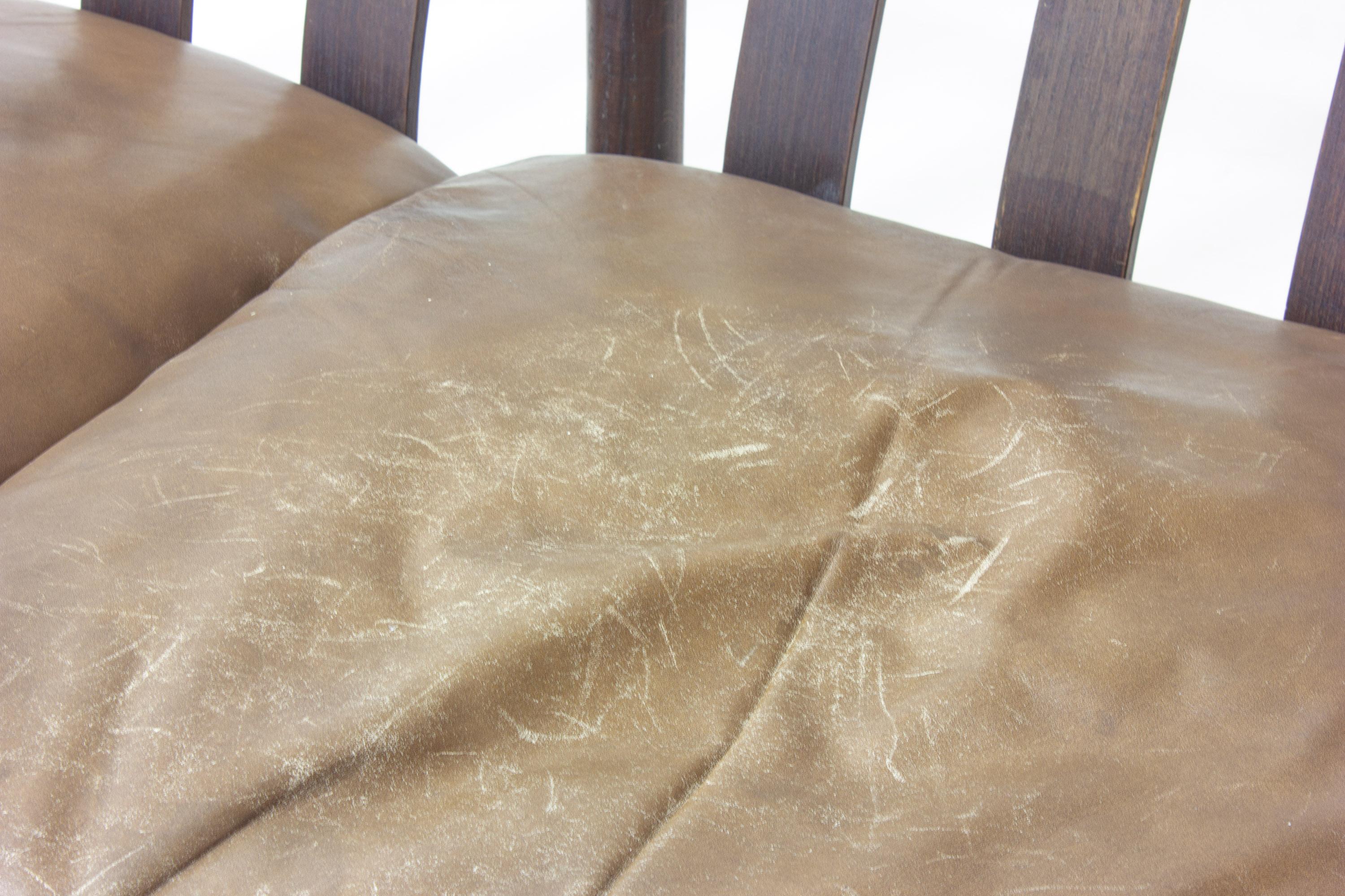 Poltrona francese a due posti della metà del secolo scorso in Oak e pelle in vendita 12