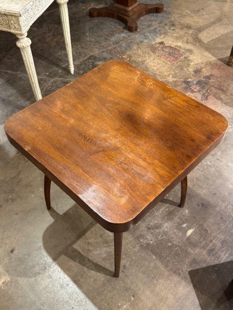 Francese Tavolino francese di metà secolo in stile Art Deco Oak in vendita