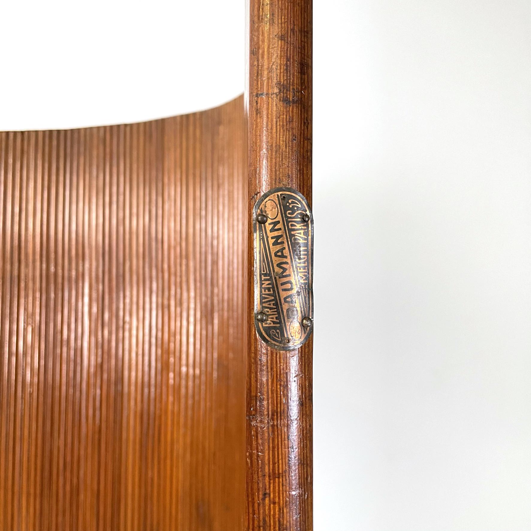 Französischer Art-déco-Selbsttragender Holzschirm von Baumann, 1950er Jahre im Angebot 6