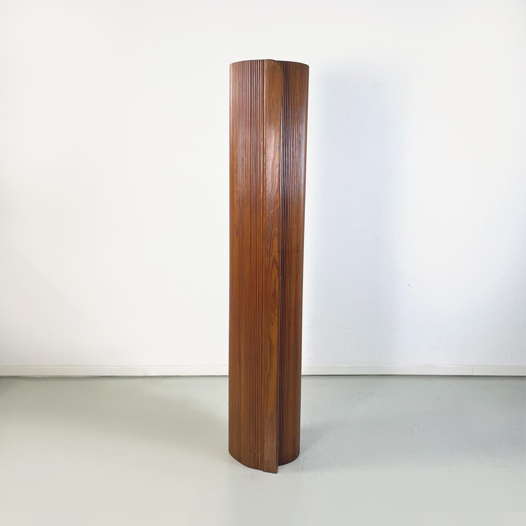 Mid-20th Century French Midcentury Art Deco Self-Supporting Wooden Screen by Baumann, 1950s For Sale