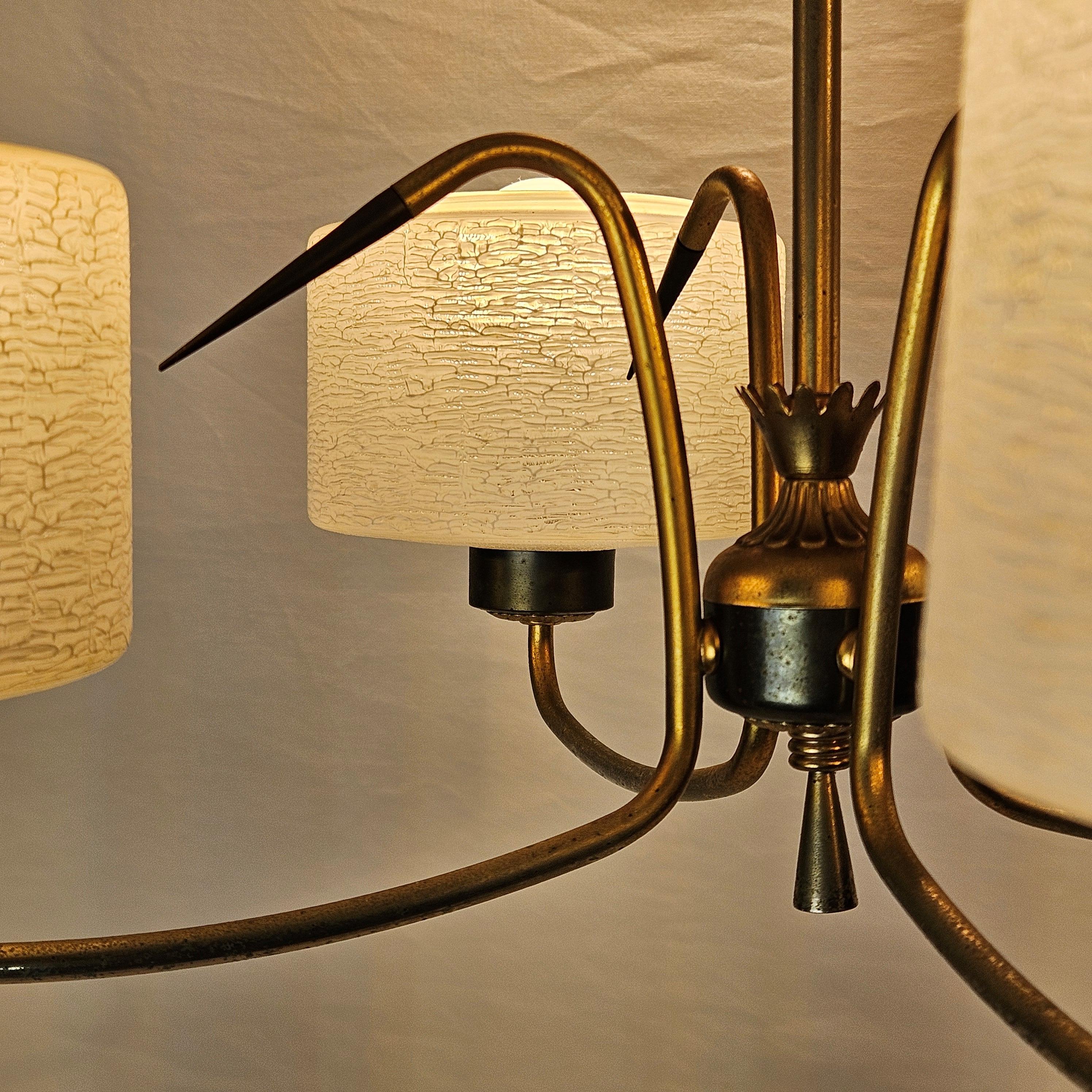 Lampadario atomico francese di metà secolo in ottone e vetro in vendita 2