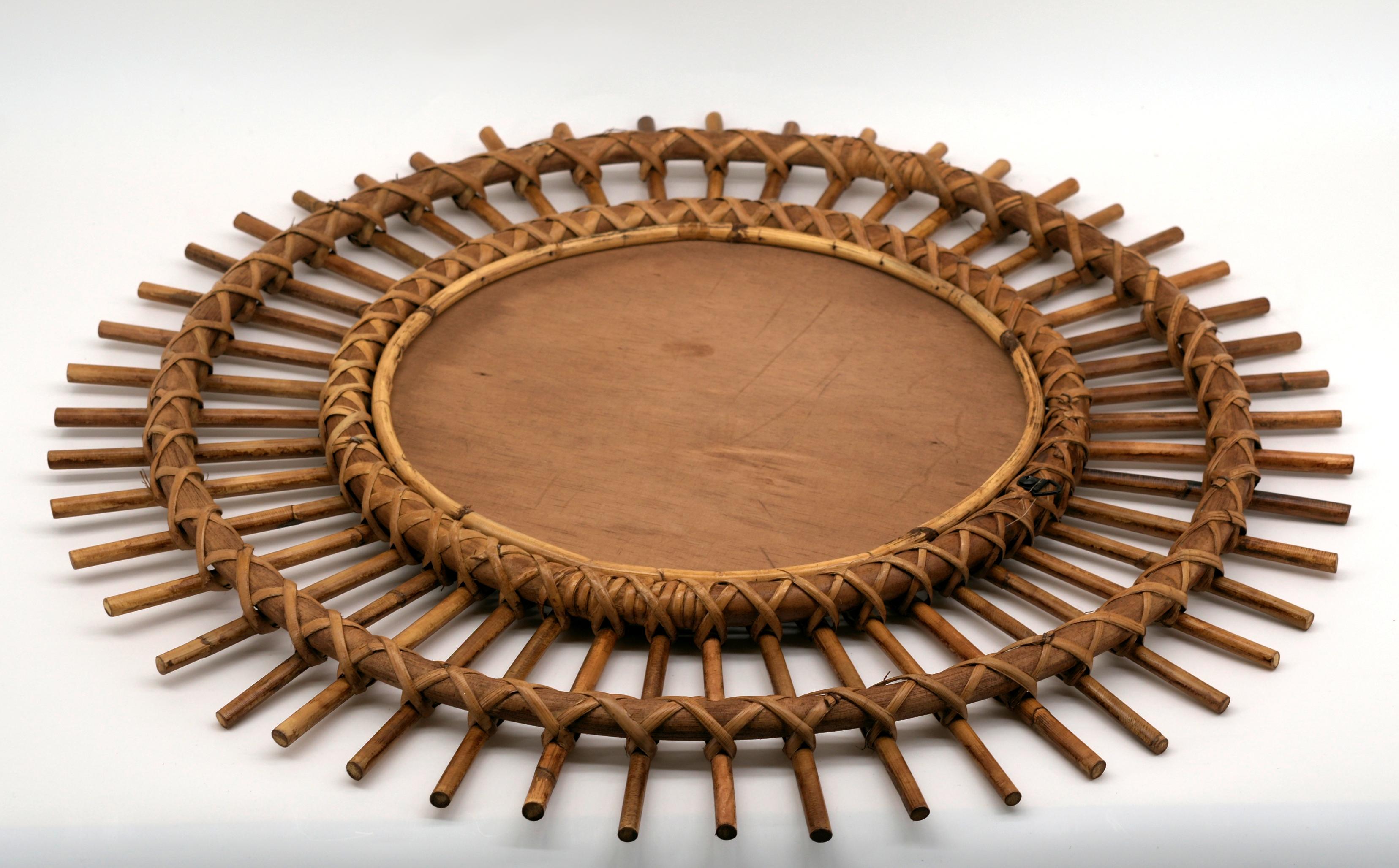 French Mid-Century Bamboo & Rattan Wall Mirror, 1950s In Good Condition For Sale In Saint-Amans-des-Cots, FR