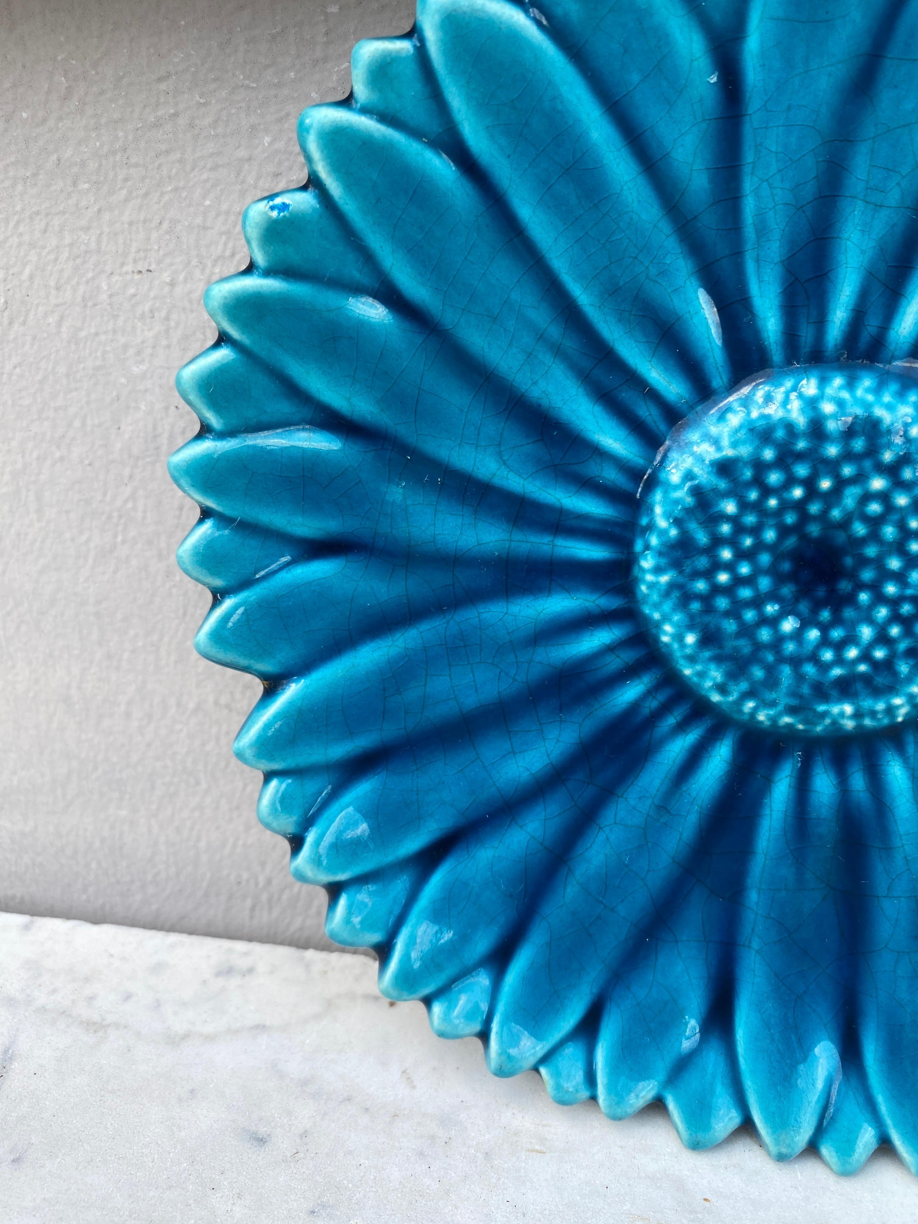 Mid-Century Modern French Mid-Century Blue Majolica Daisy Plate Maunier Vallauris For Sale