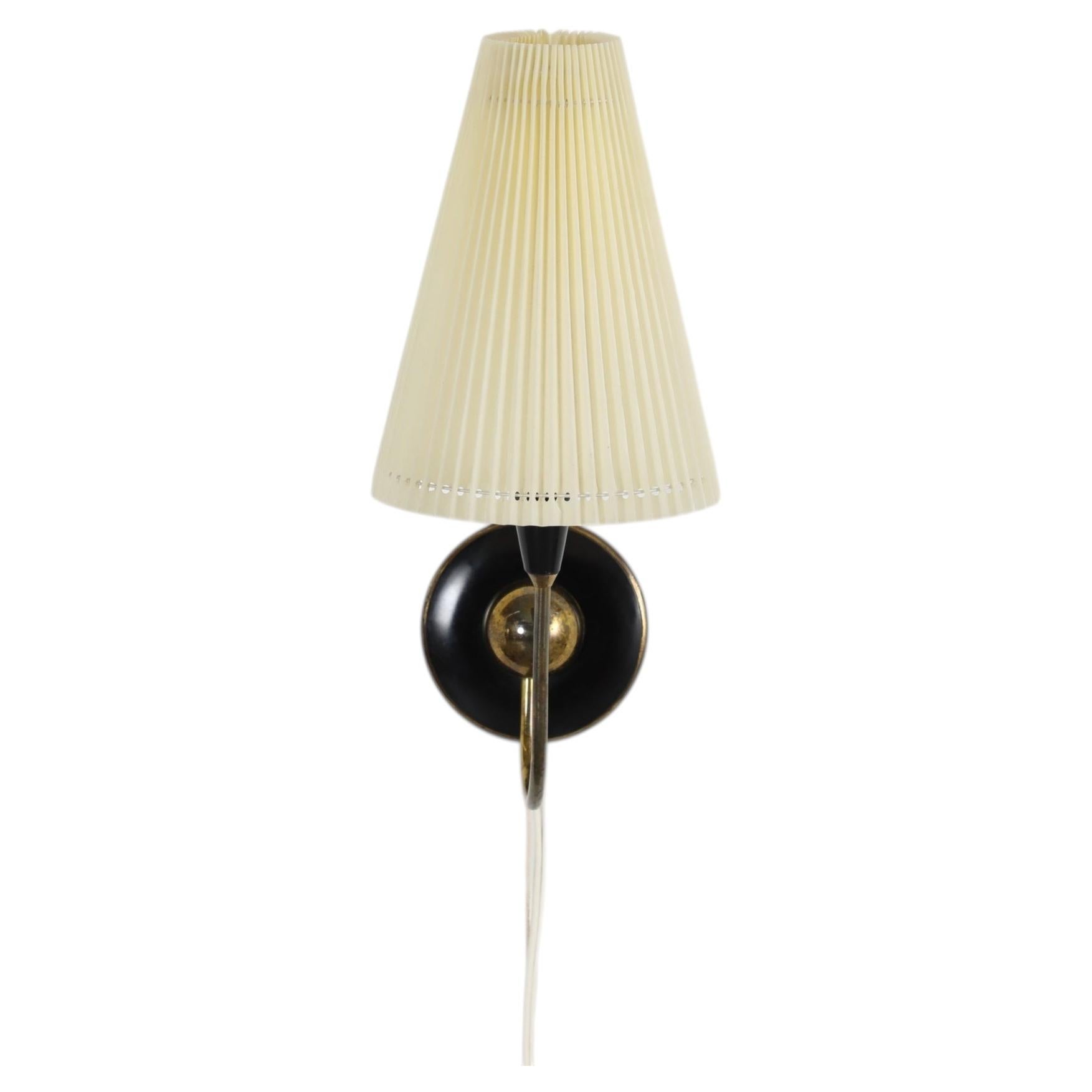 French Mid-Century Brass and Black Enamel Wall Sconce with Pleated Shade, 1950s For Sale