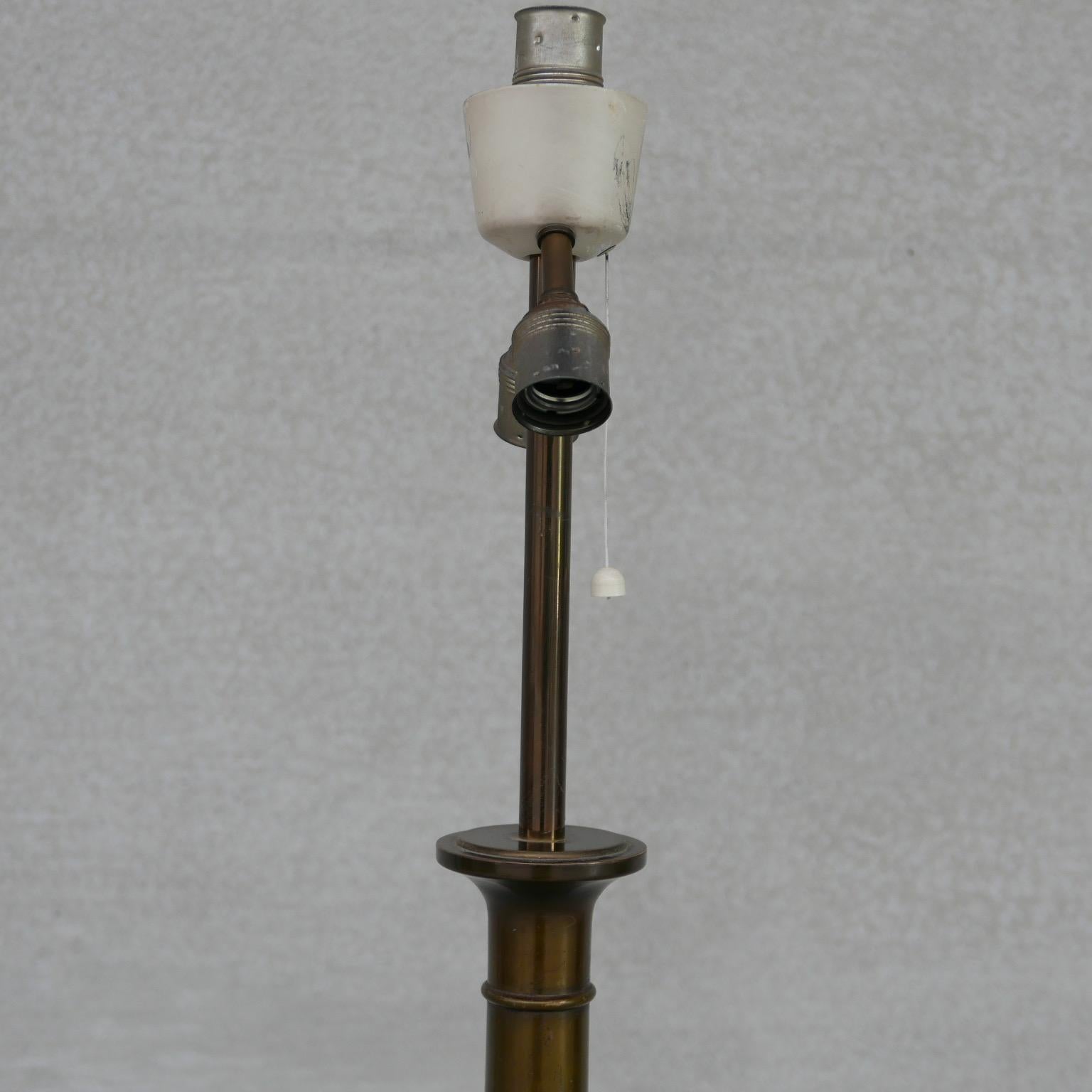French Mid-Century Brass Floor Lamp In Good Condition For Sale In London, GB