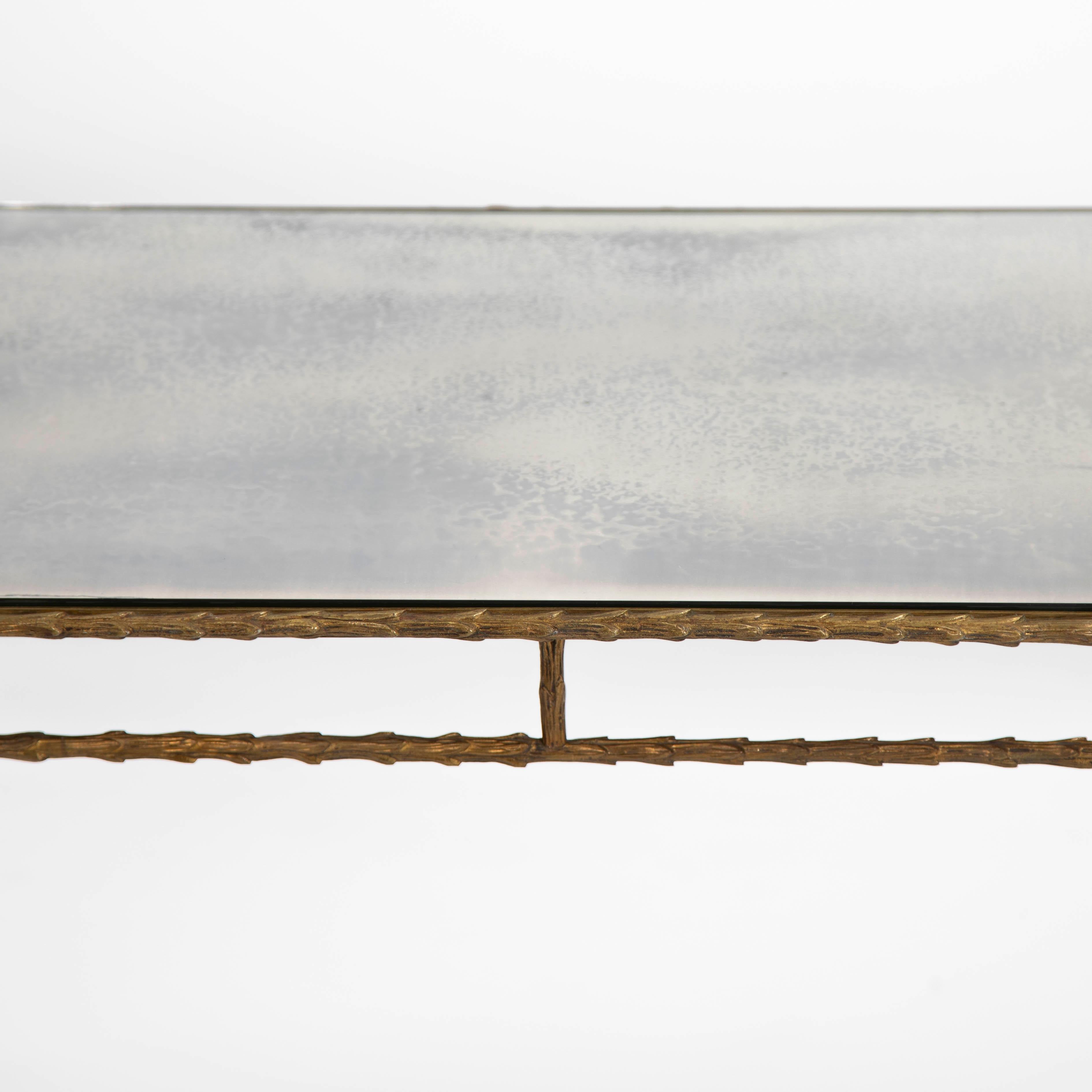 Französischer Sofatisch aus Bronze im Palmenblatt-Design von Maison Charles, 60er Jahre im Angebot 4