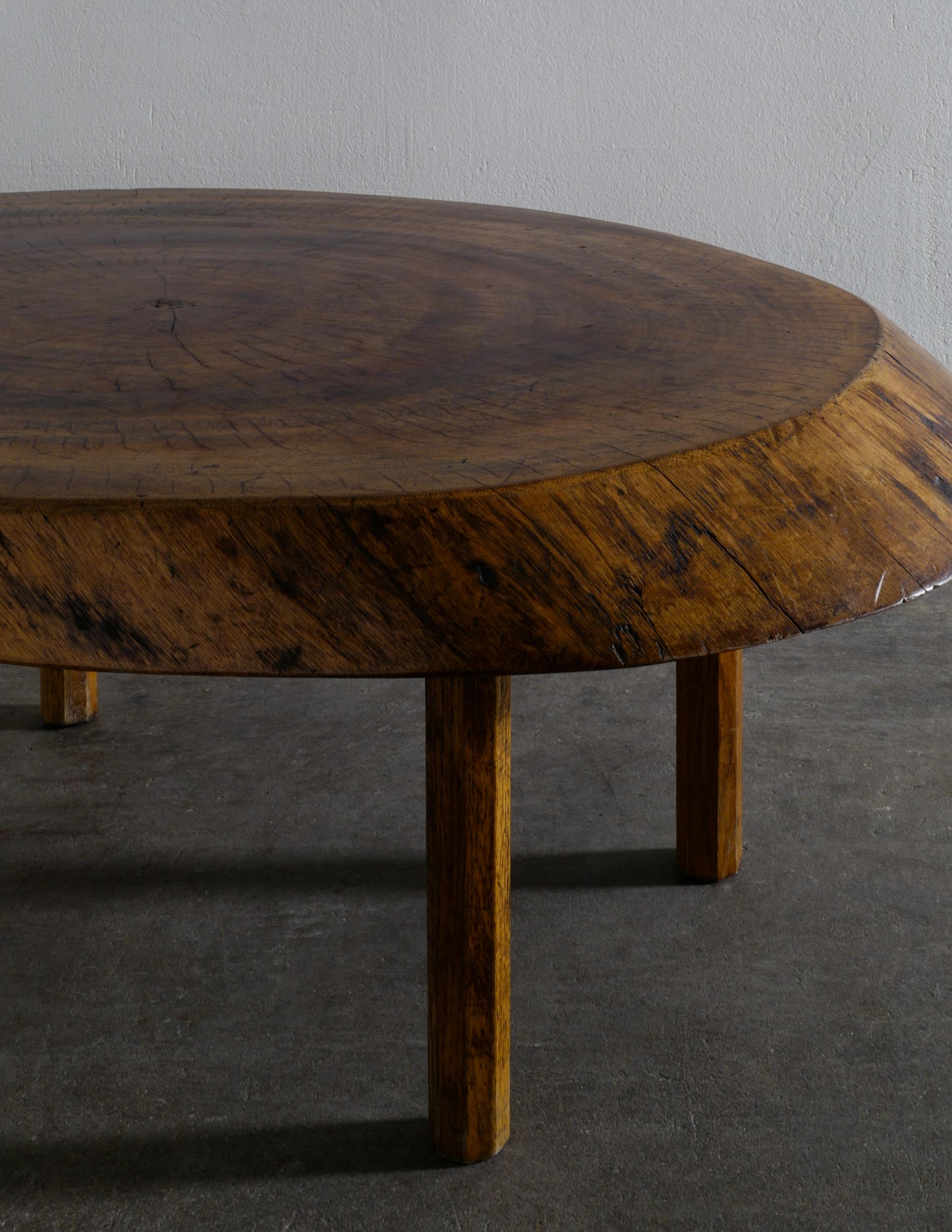 Mid-Century Modern French Mid-Century Brutalist Coffee Table in Elm Produced in France, 1950s 