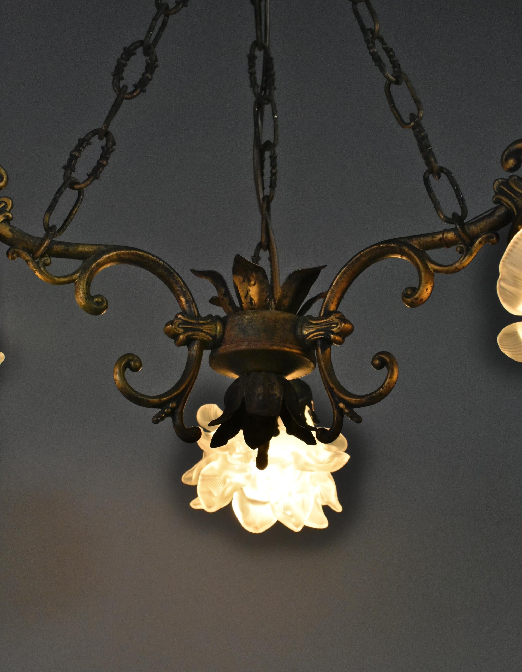 French Mid Century Ceiling Light with Three Floral Shades For Sale 6