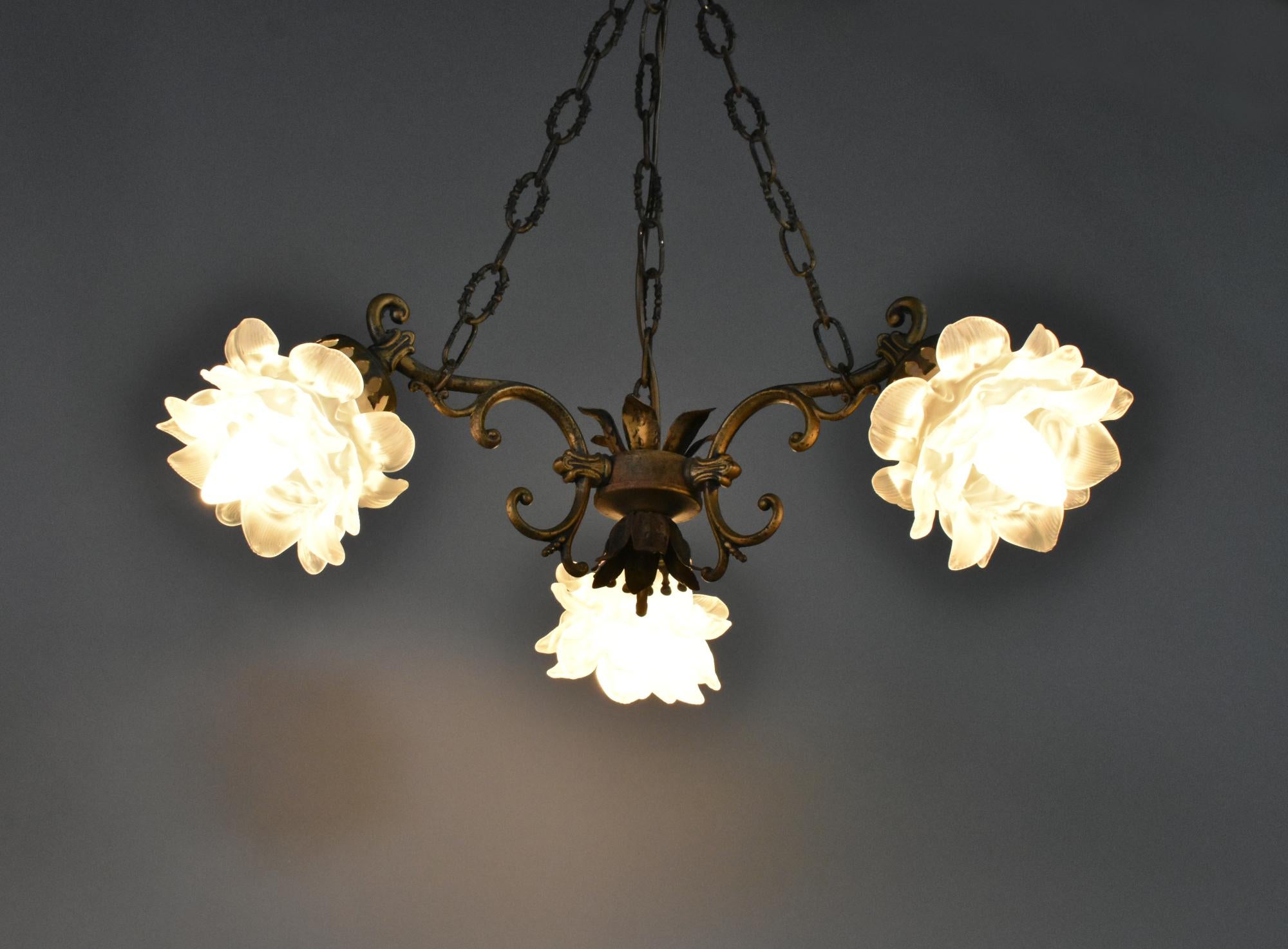 20th Century French Mid Century Ceiling Light with Three Floral Shades For Sale