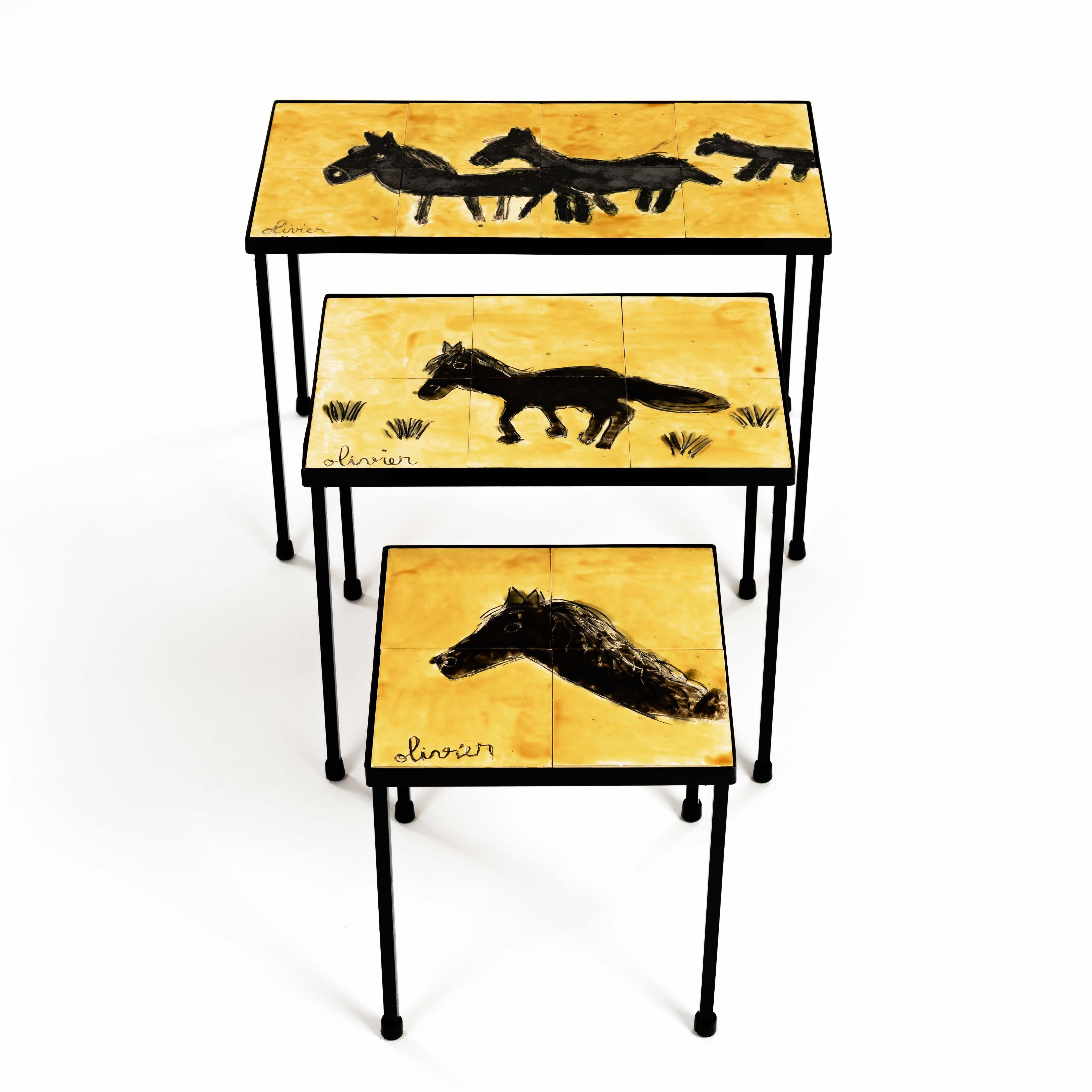 Mid-Century Modern 3 French Mid-Century Ceramic Nesting Tables in Yellow-Black, Signed Olivier For Sale