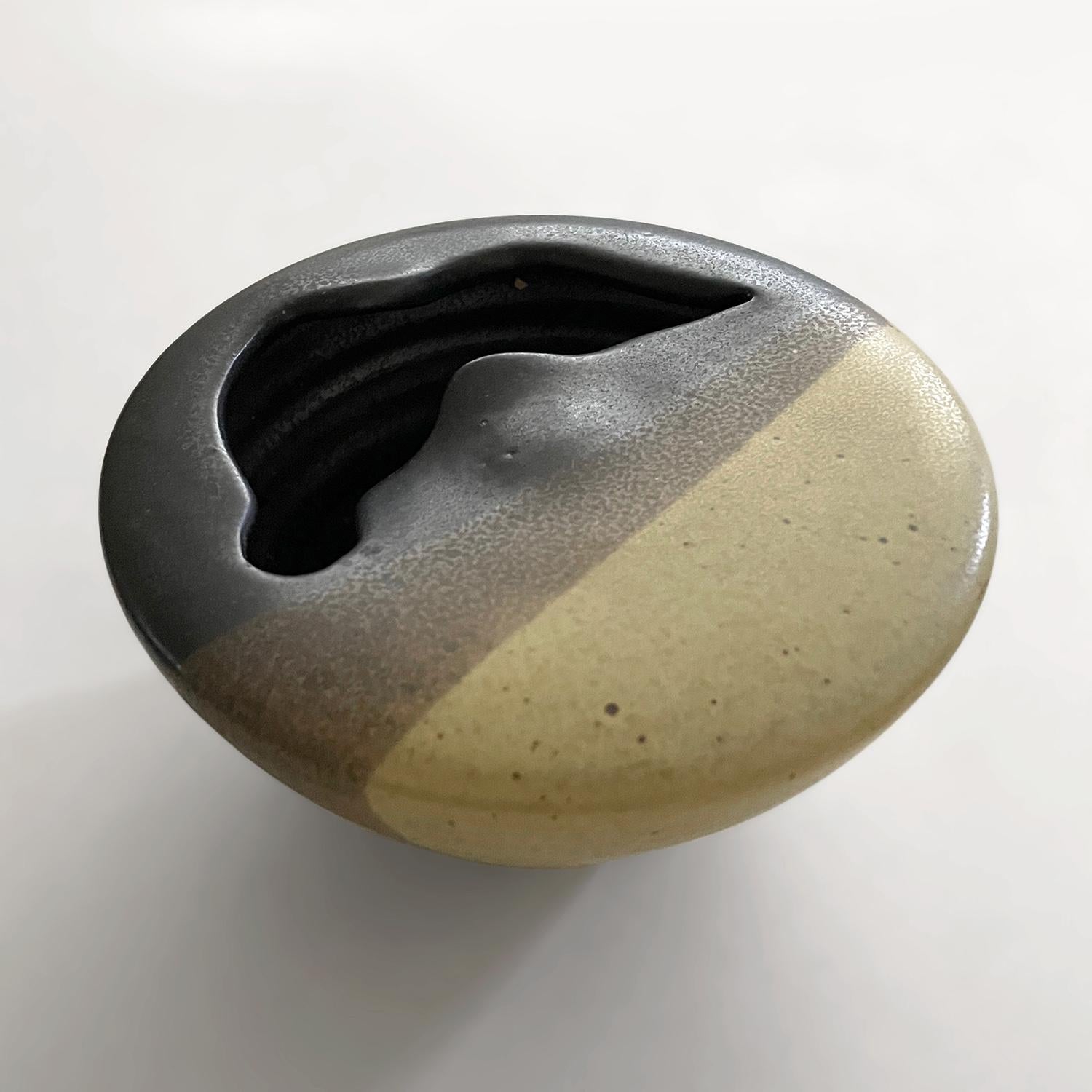 Cendrier en céramique du milieu du siècle en grès par  Jean Cacheleux en vente 1