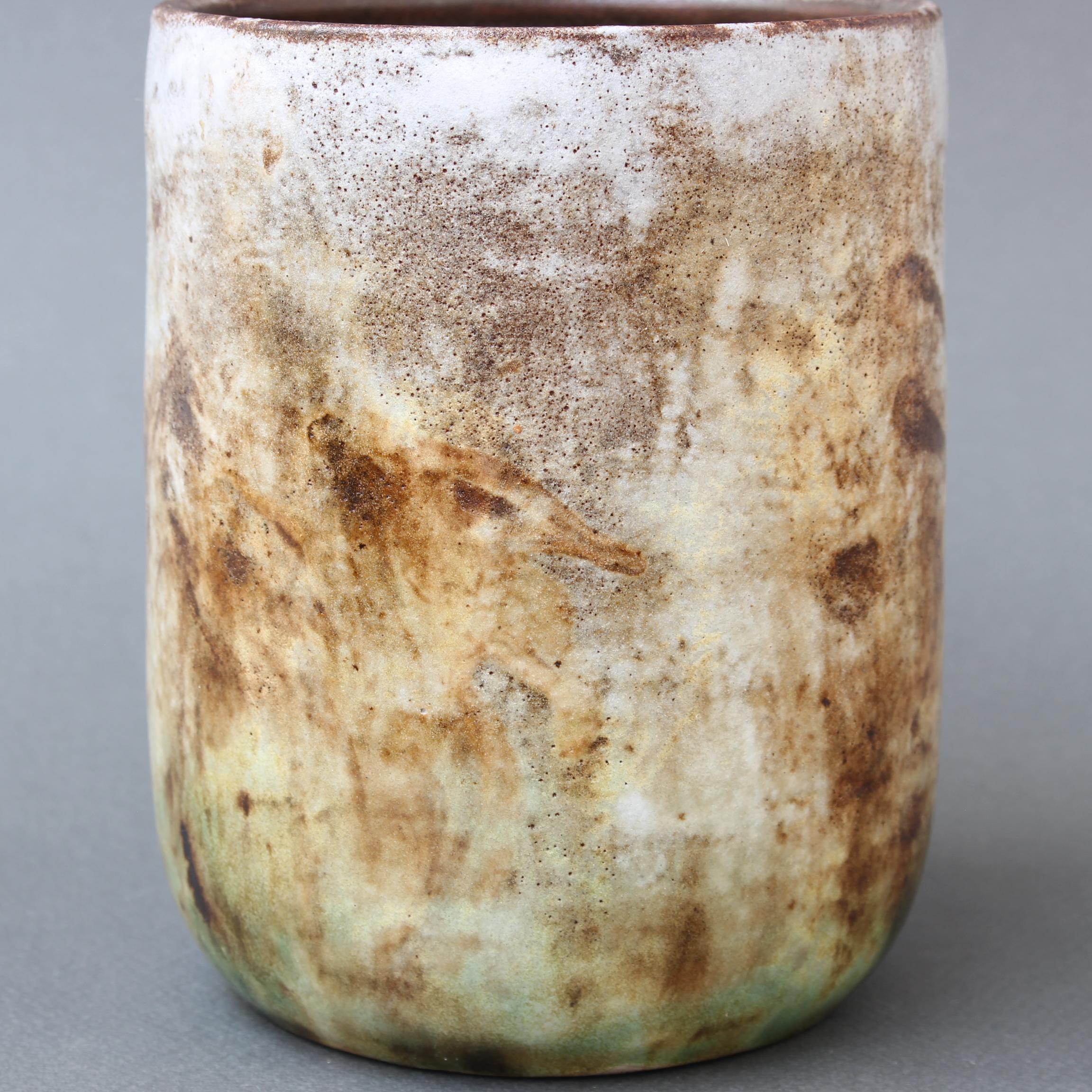 French Mid-Century Ceramic Vase by Alexandre Kostanda (circa 1960s) For Sale 3