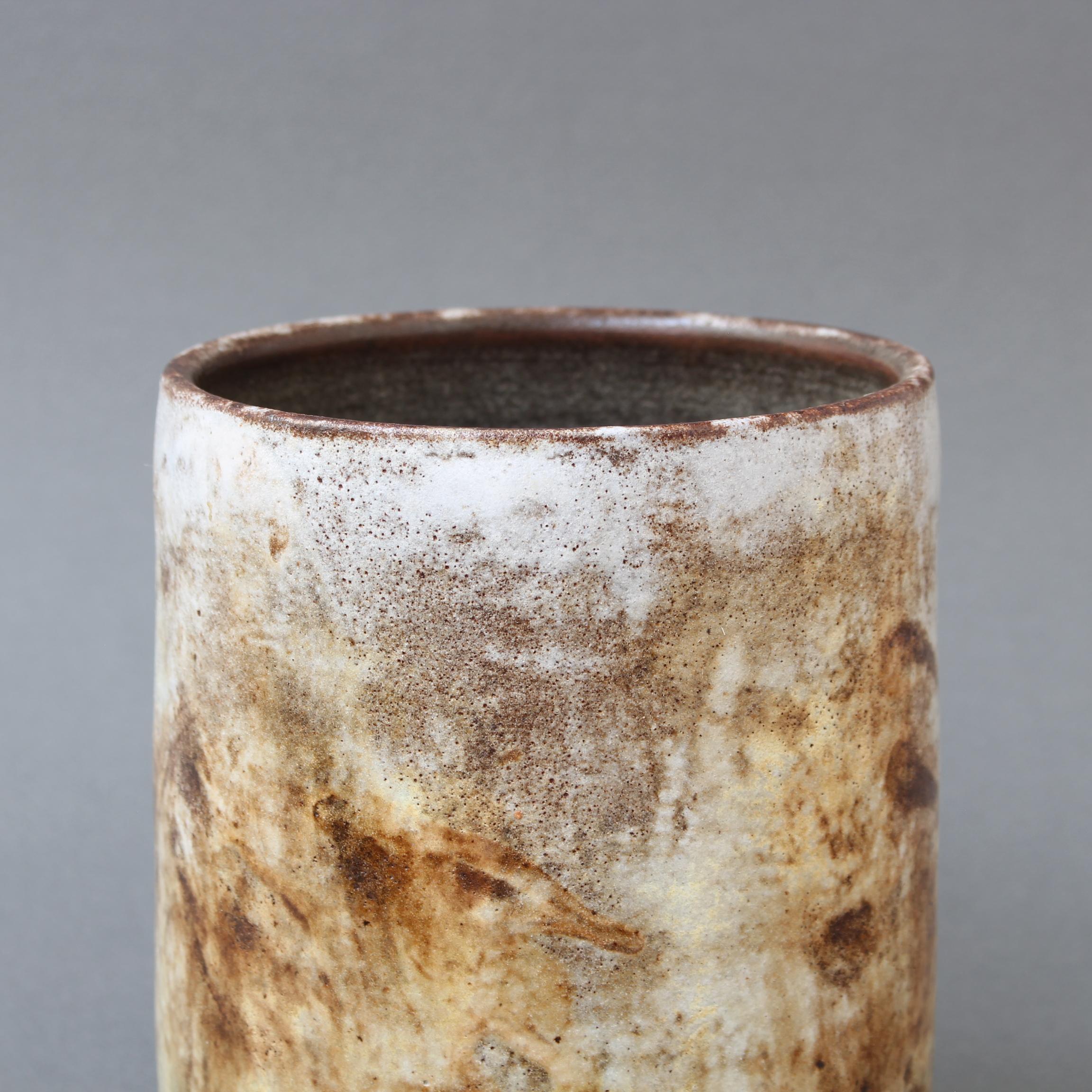 French Mid-Century Ceramic Vase by Alexandre Kostanda (circa 1960s) For Sale 4