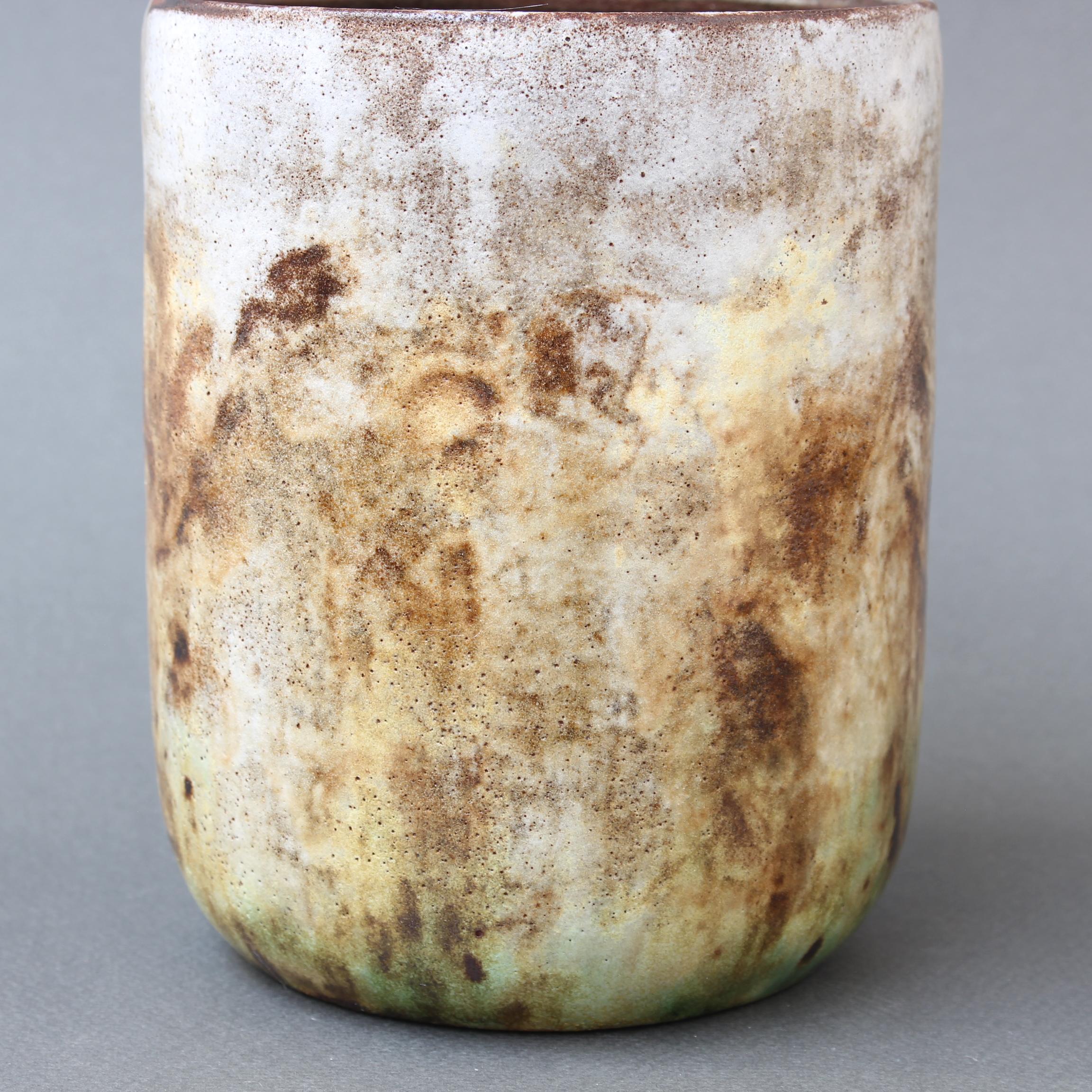 French Mid-Century Ceramic Vase by Alexandre Kostanda (circa 1960s) For Sale 1
