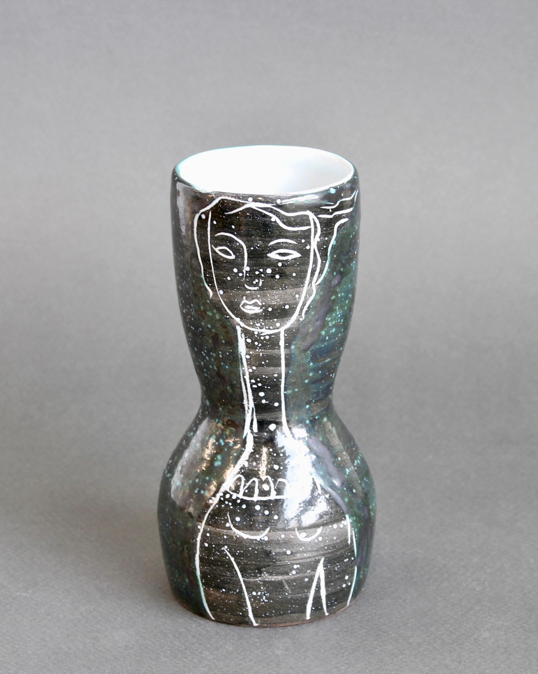 Französische Keramikvase aus der Mitte des Jahrhunderts von Atelier du Grand Chêne (ca. 1950er Jahre) - Klein (Mitte des 20. Jahrhunderts) im Angebot