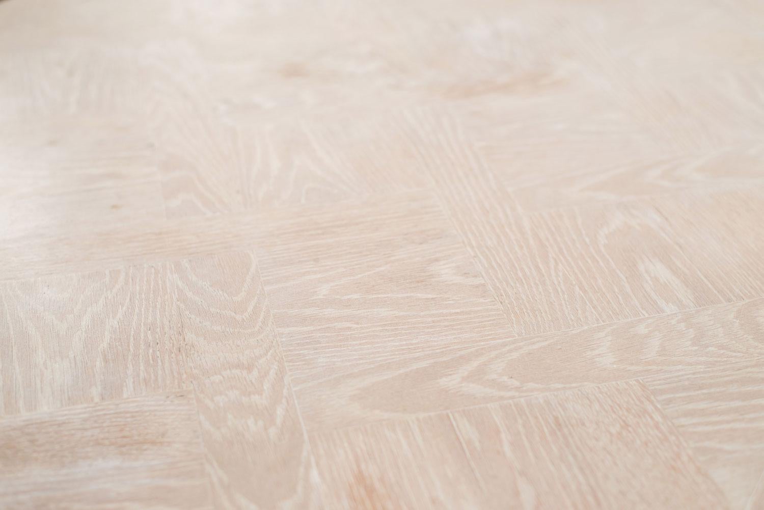 Bronze French Mid-Century Cerused Oak Dining Table en vente