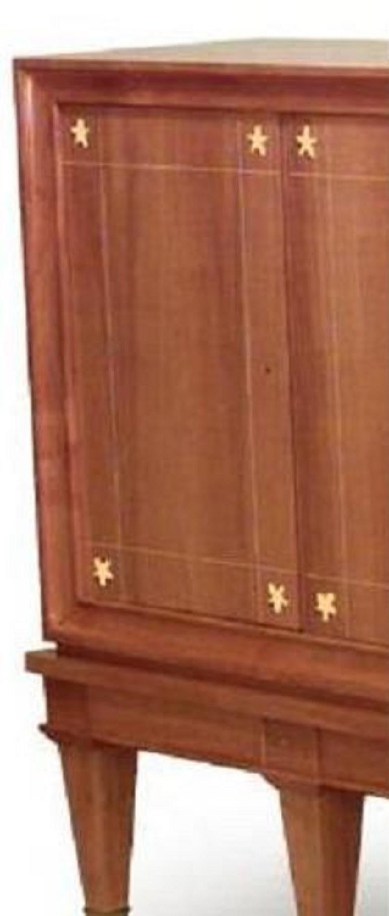 Art Déco Credenza alta francese in ciliegio della metà del secolo scorso in vendita