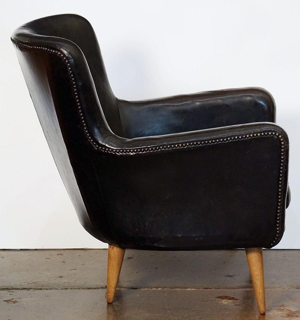 French Mid-Century Club or Lounge Chairs of Black Leather 3