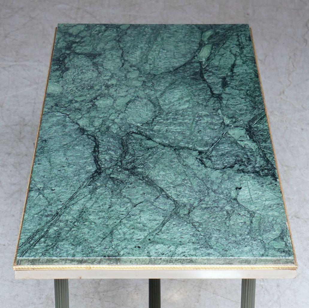 French Mid-Century Coffee or Cocktail Low Table of Brass with Green Marble Top For Sale 4