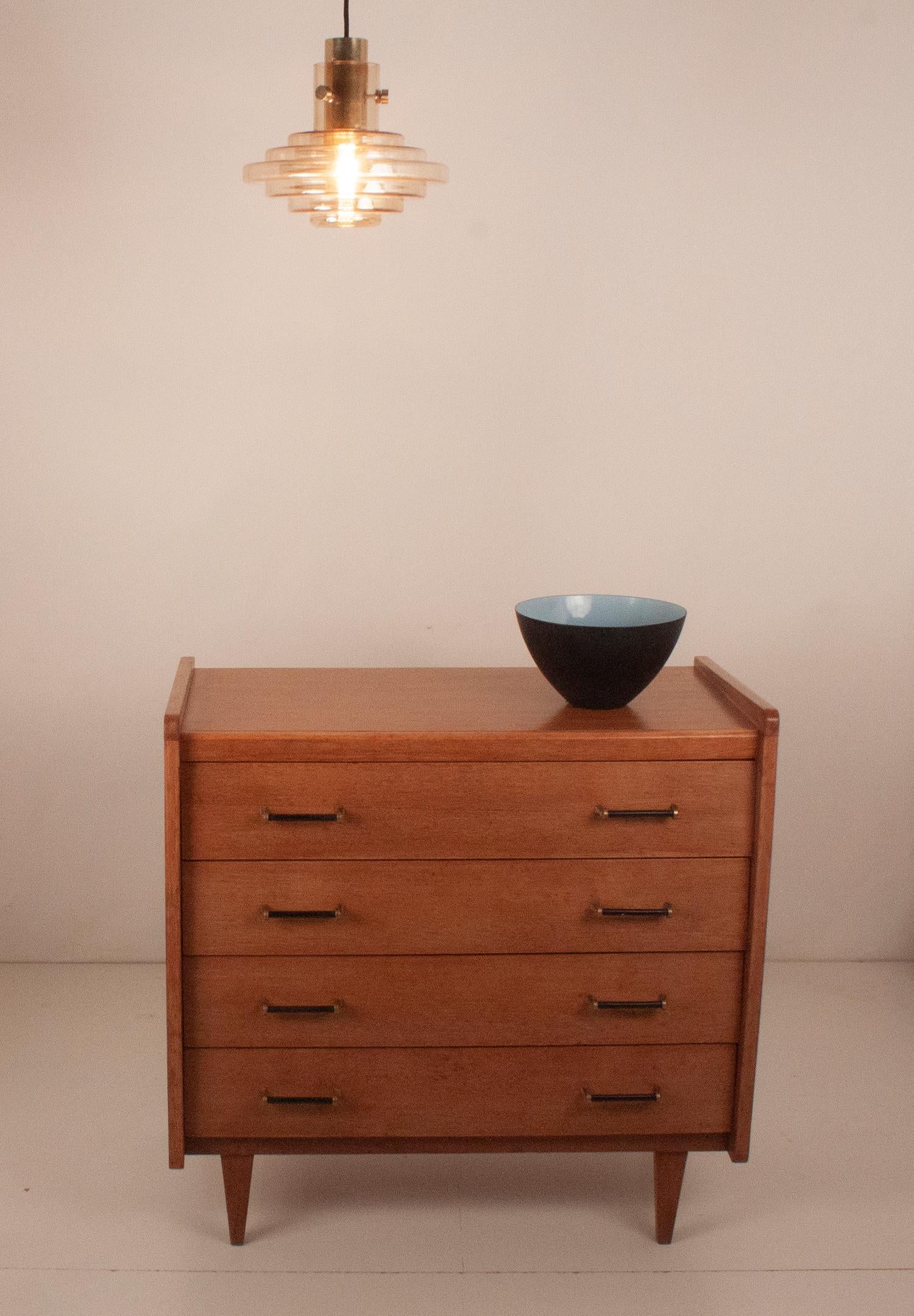 Mid-Century French chest of drawers in oak with black and brass handles. 3