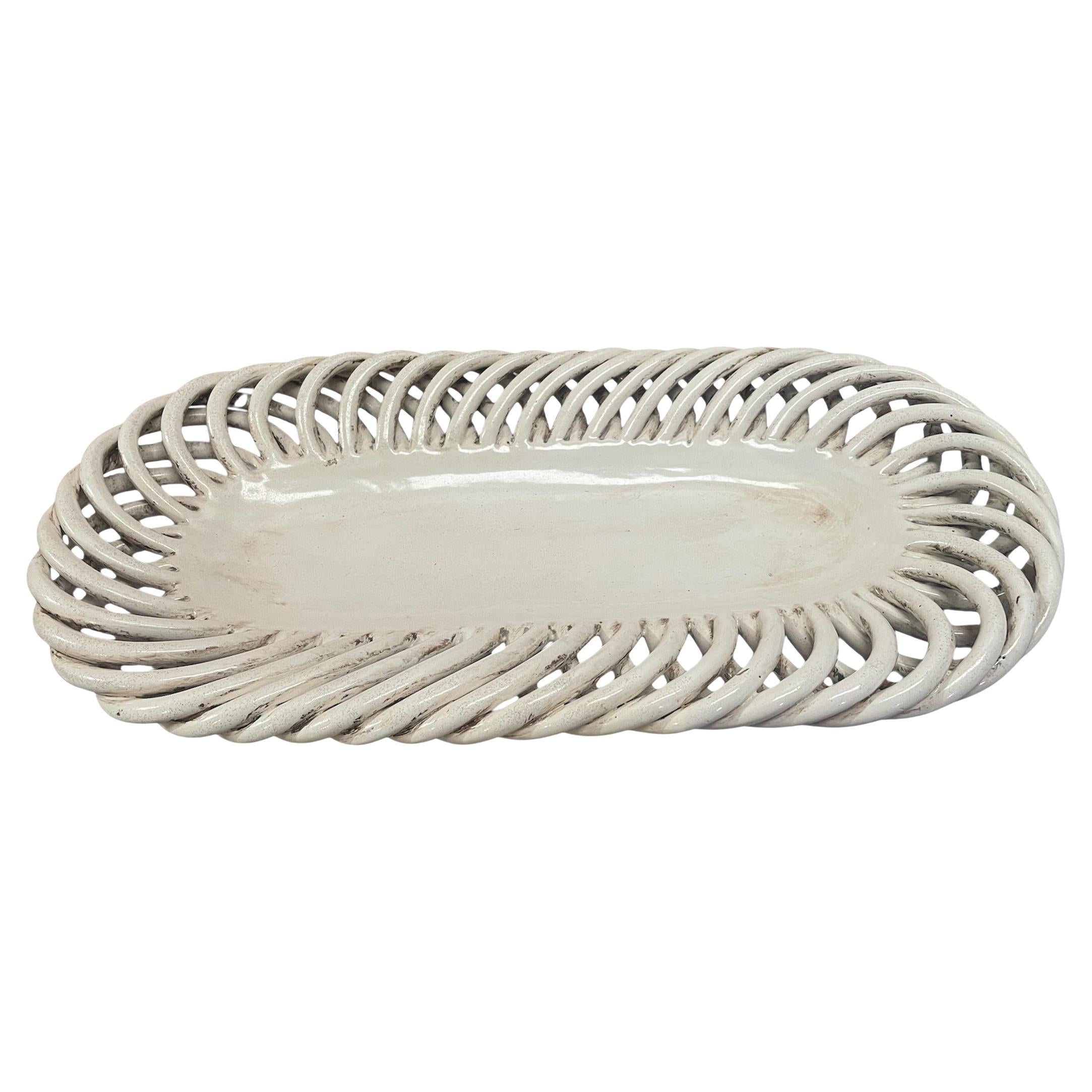 Centre de table en céramique blanc crème du milieu du siècle, signature illisible