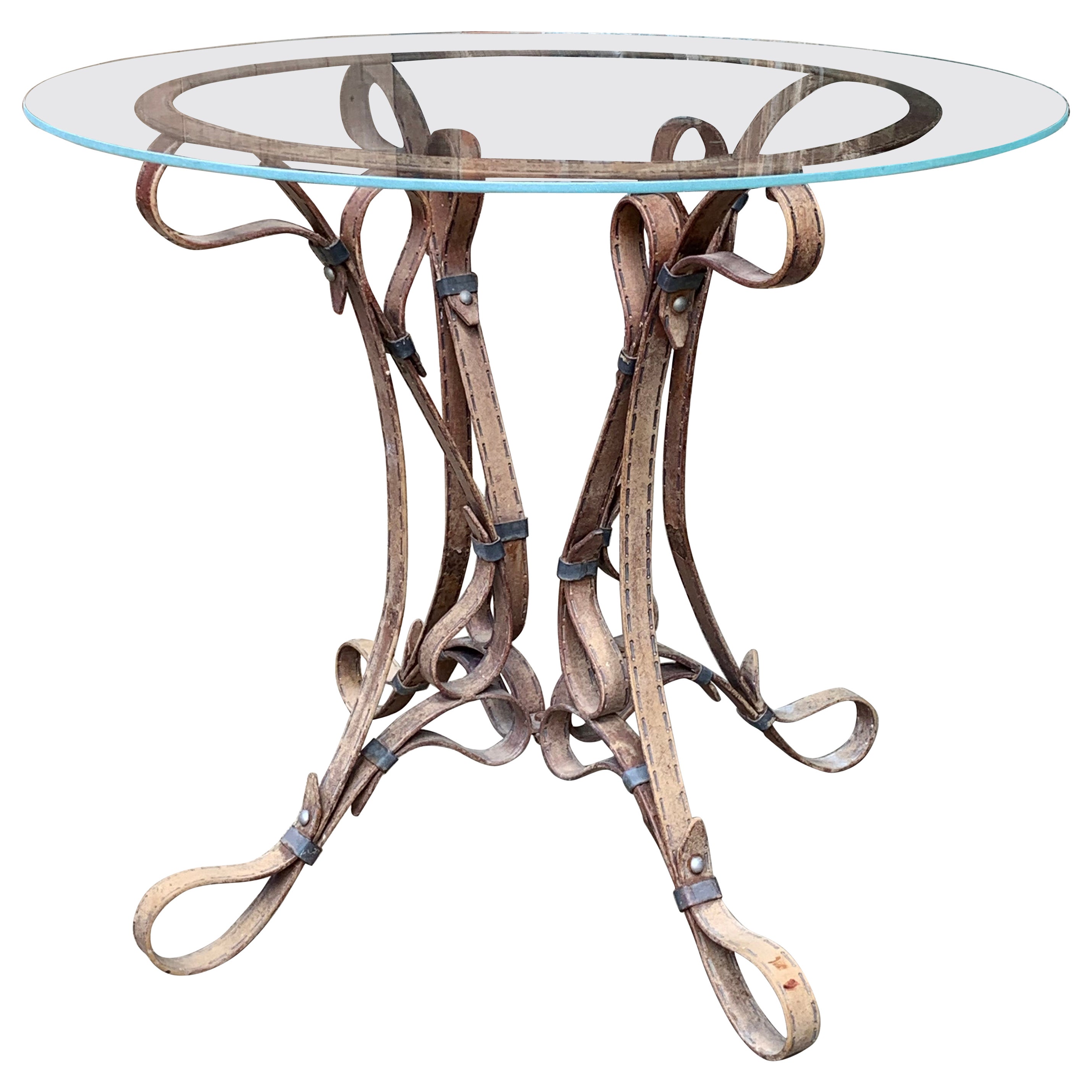 Mesa pedestal francesa de cuero de imitación de mediados de siglo en venta