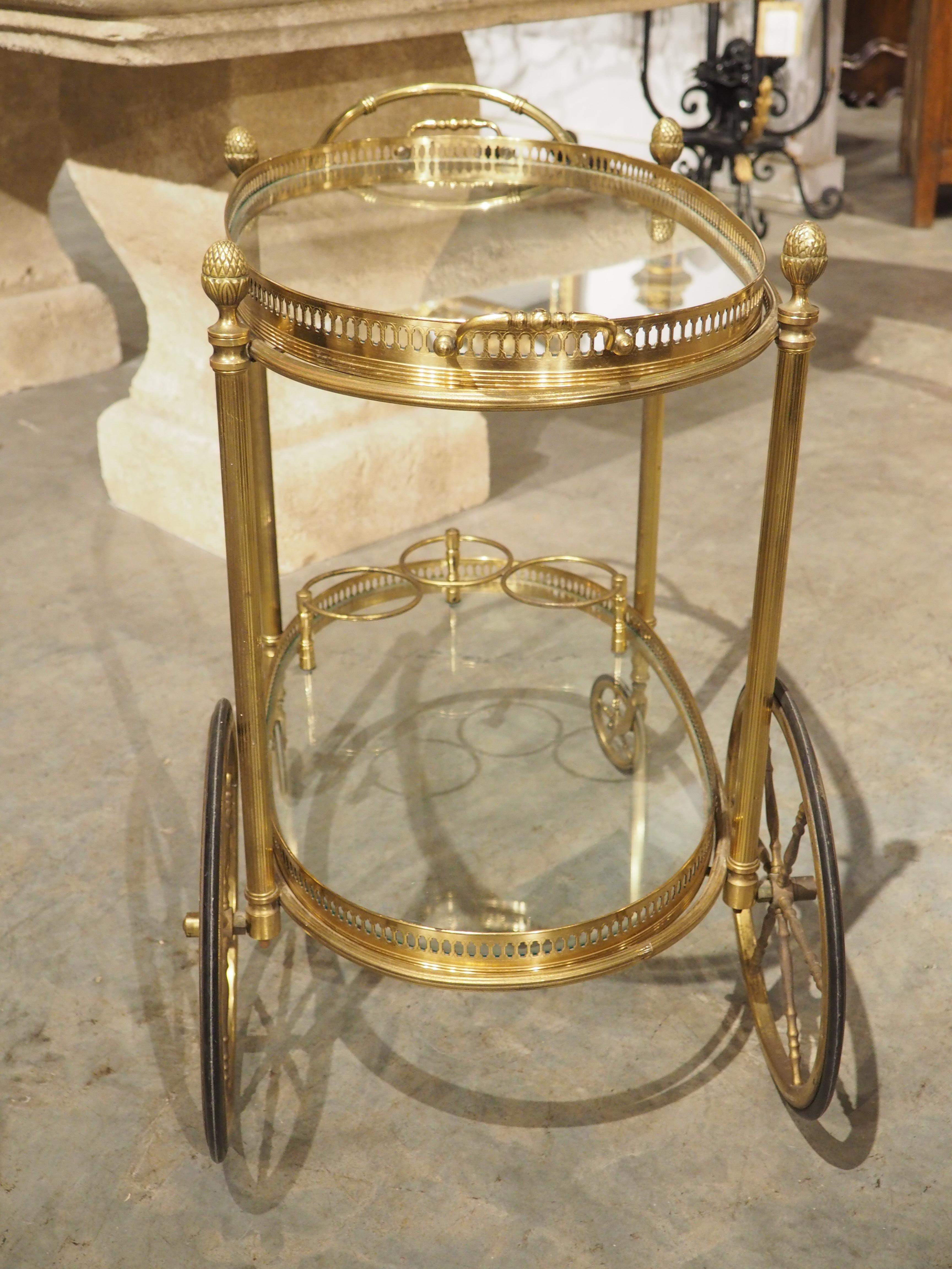 French Mid-Century Gilded Brass and Glass Bar Cart, Attributed to Maison Baguès 4