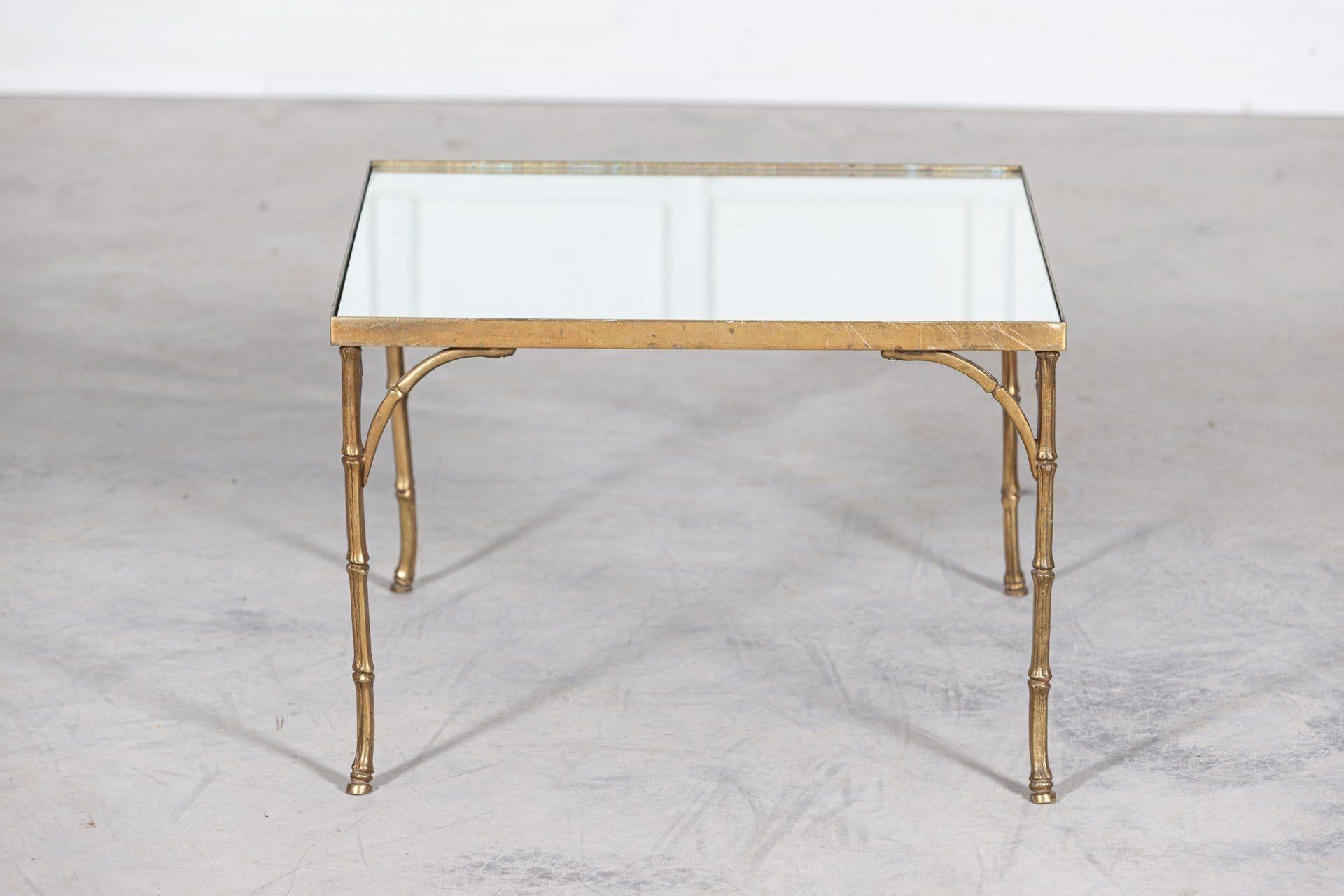 Französisch Mid Century vergoldete Bronze Faux Bambus Spiegel Top Beistelltisch im Angebot 4