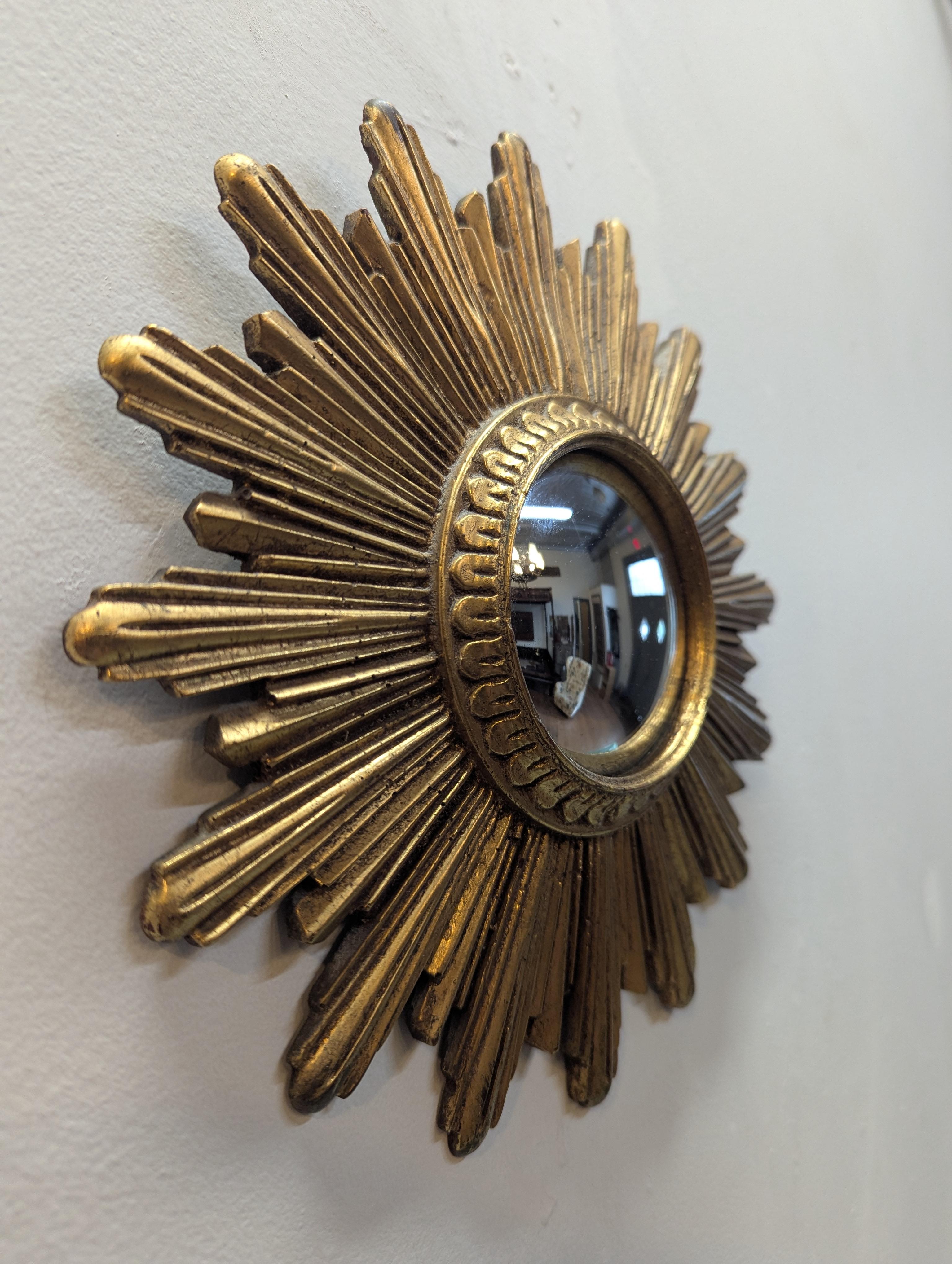 Resina French Mid Century Gilt Convex Sunburst Mirror in vendita