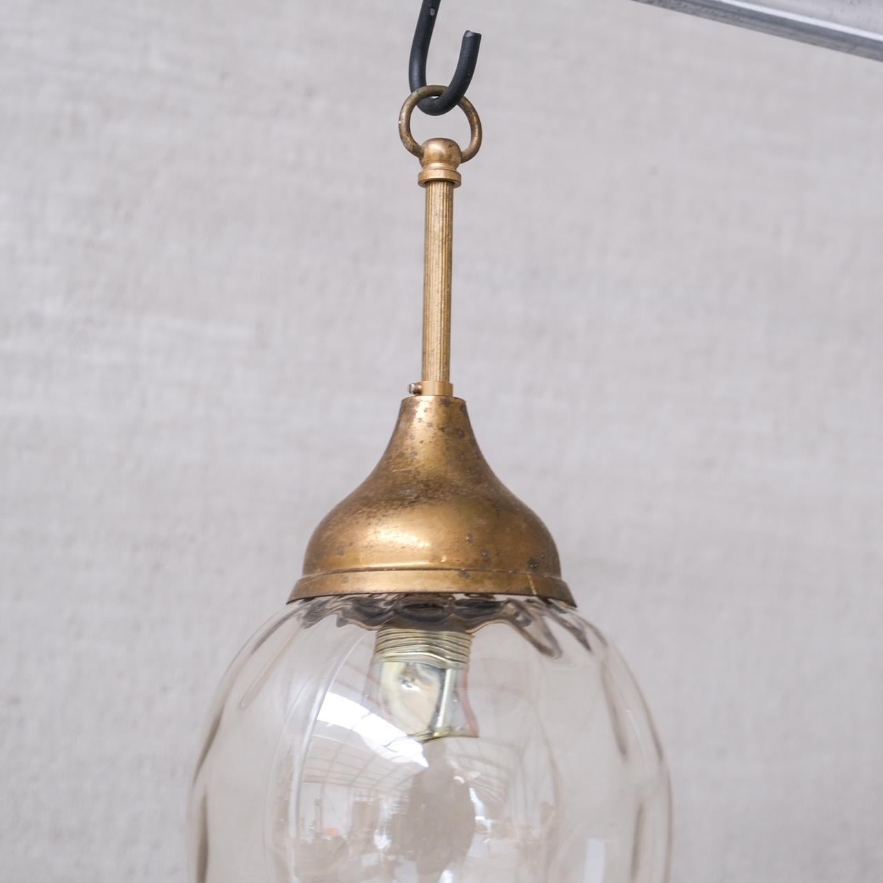 French Mid-Century Glass and Brass Pendant Light In Good Condition For Sale In London, GB