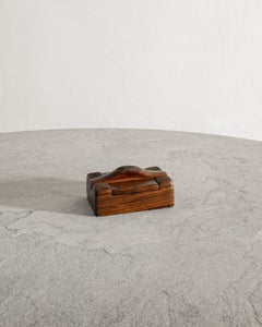 Scatola di legno intagliata a mano con coperchio di Alexandre Noll, anni '50, Francia, metà secolo.