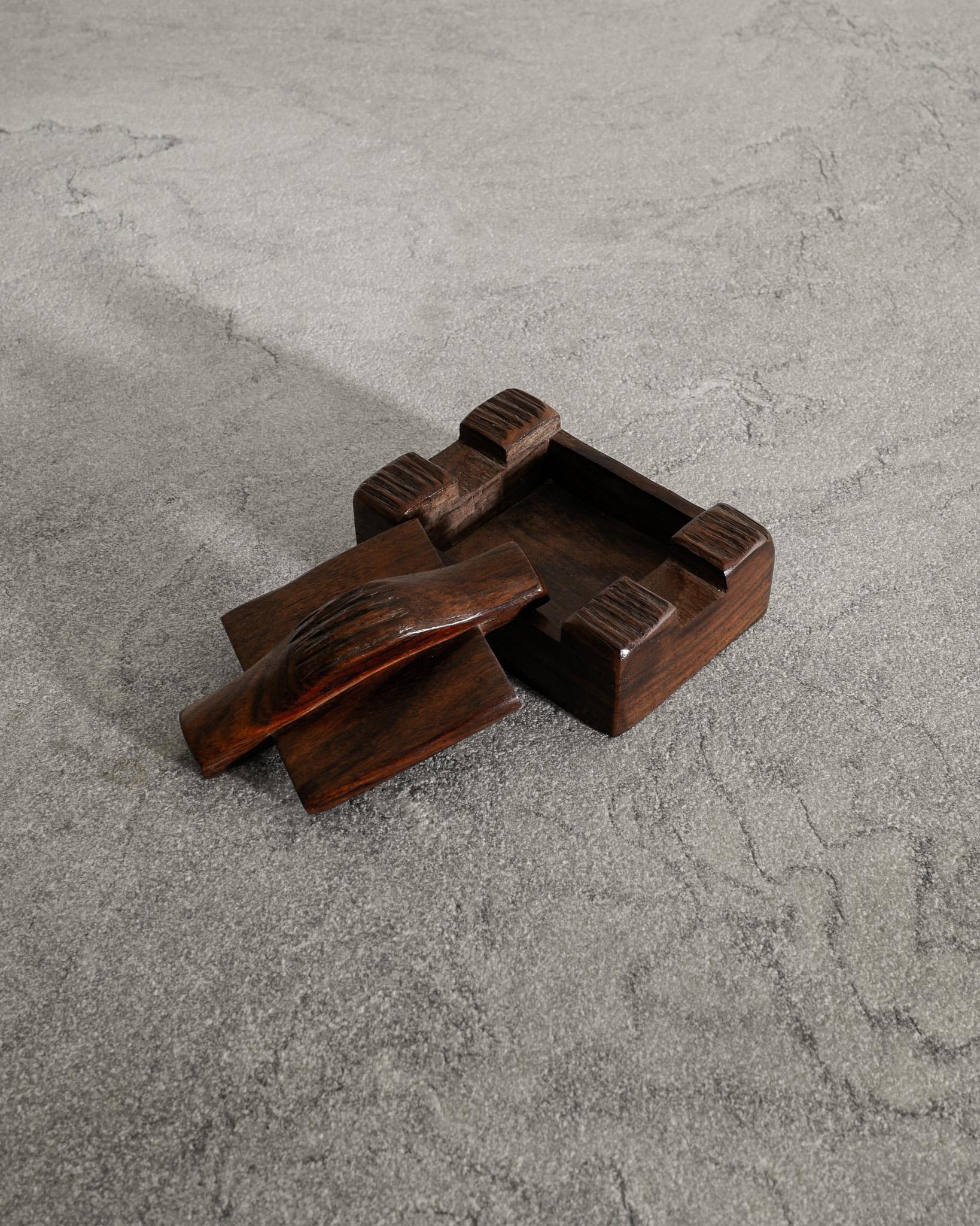 Boîte en bois sculptée à la main avec couvercle par Alexandre Noll, années 1950 Bon état - En vente à Stockholm, SE